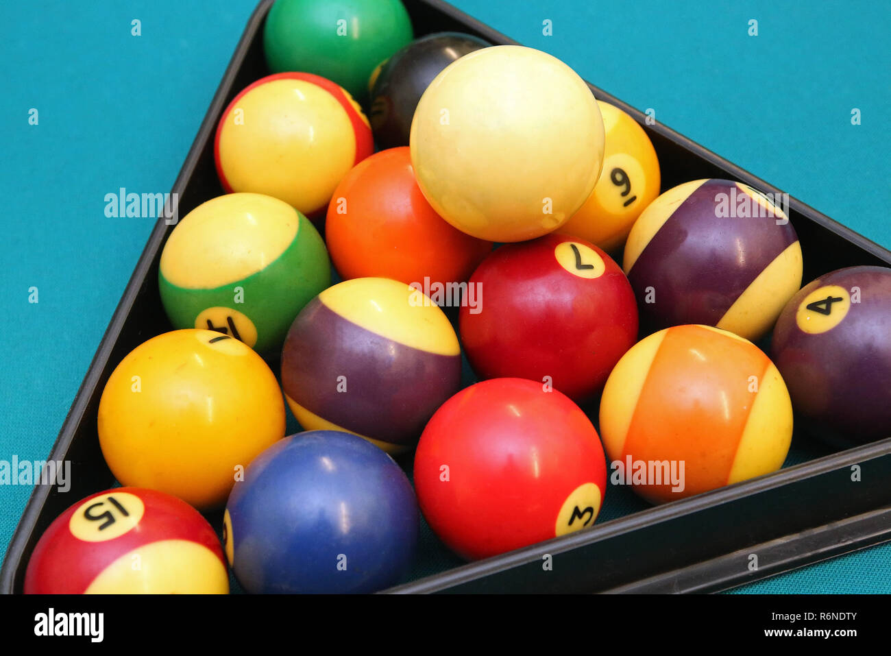 Billiard bowls hires stock photography and images Alamy
