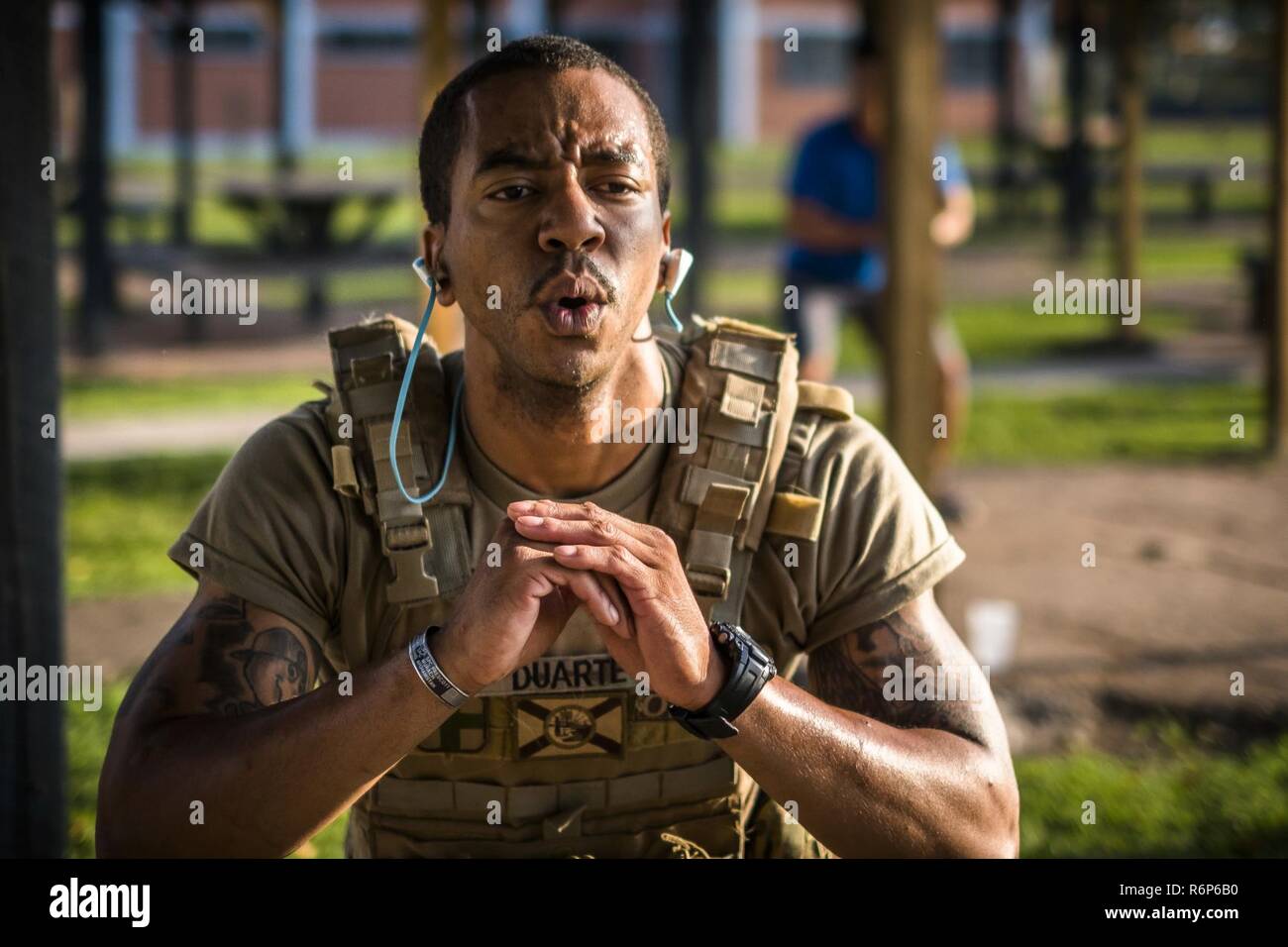 Soldiers and Airman from Joint Task Force - Bravo conduct a fitness ...