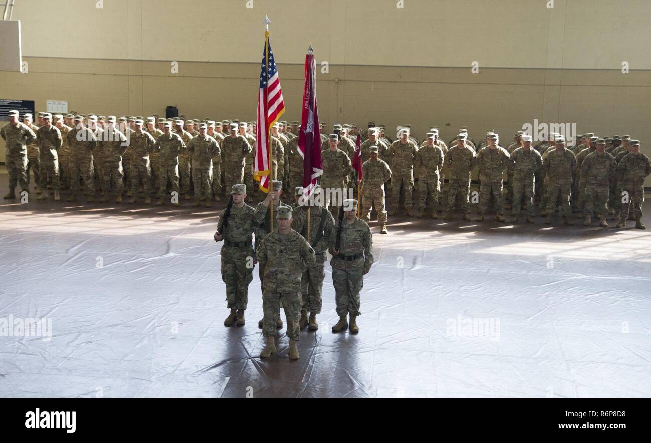 101st airborne screaming eagle soldier hi-res stock photography and ...