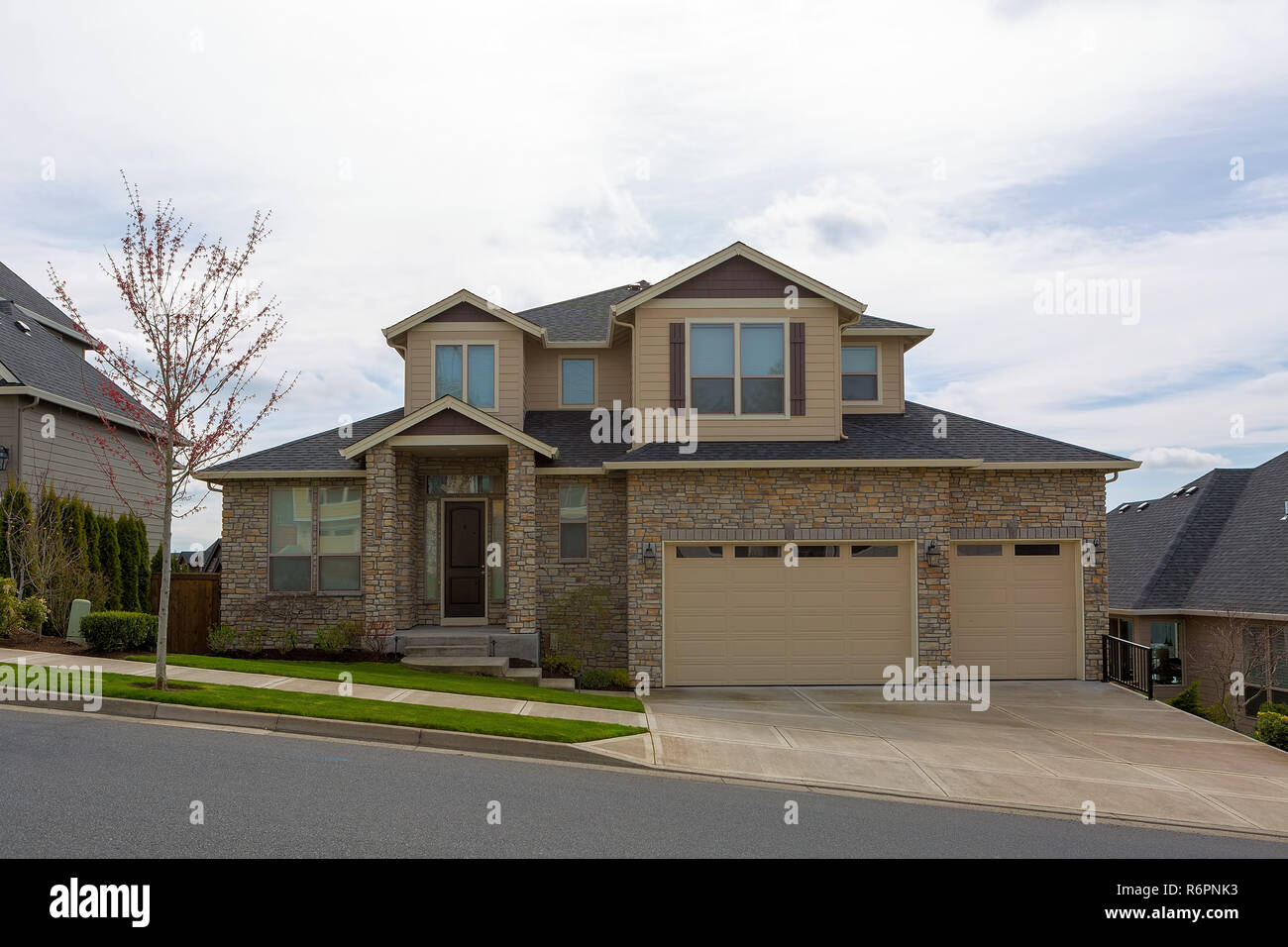 New Custom Built Luxury Home in Suburban Neighborhood Stock Photo - Alamy - Custom Building Luxury Suburban Homes