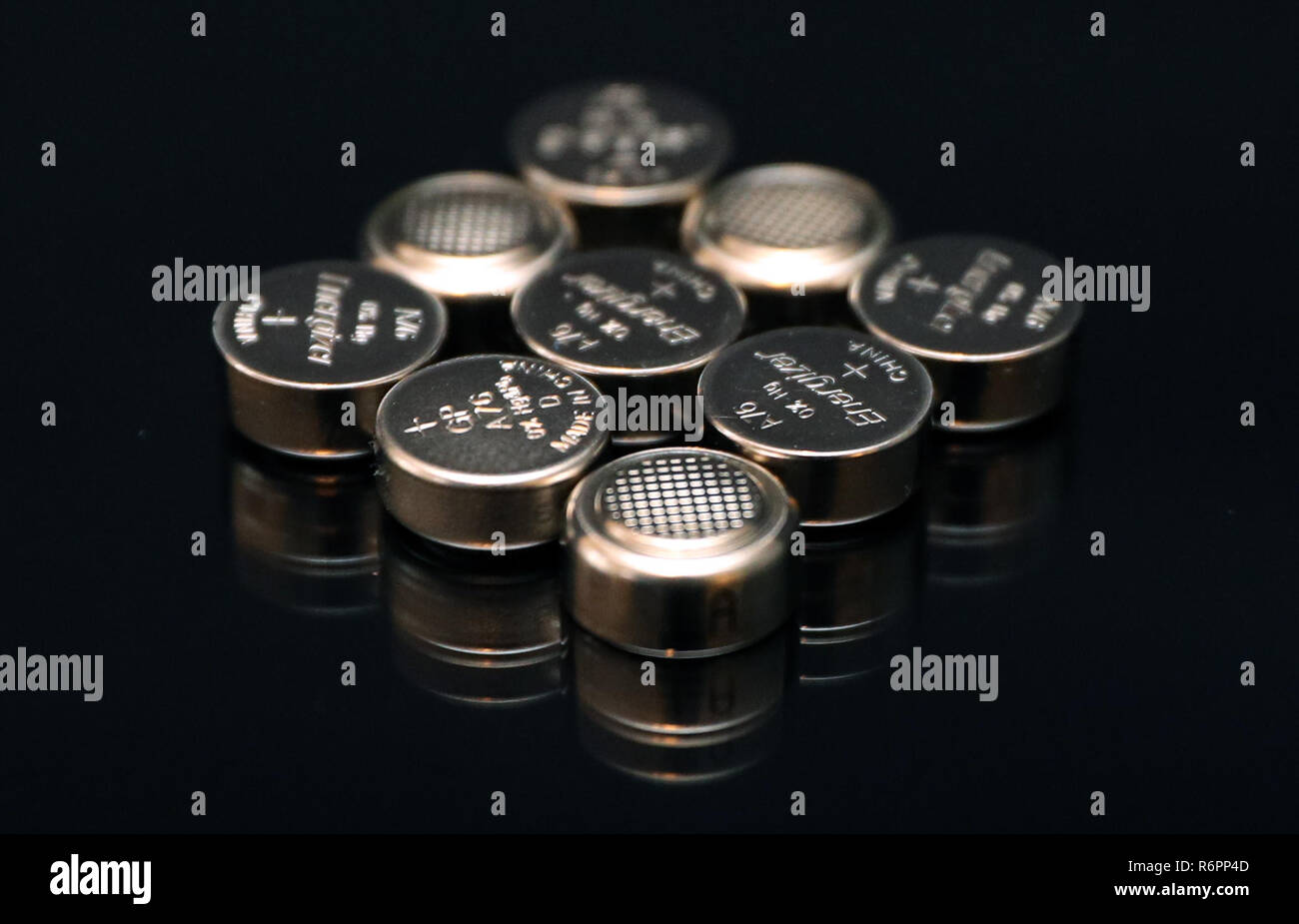 Button battery toys hires stock photography and images Alamy