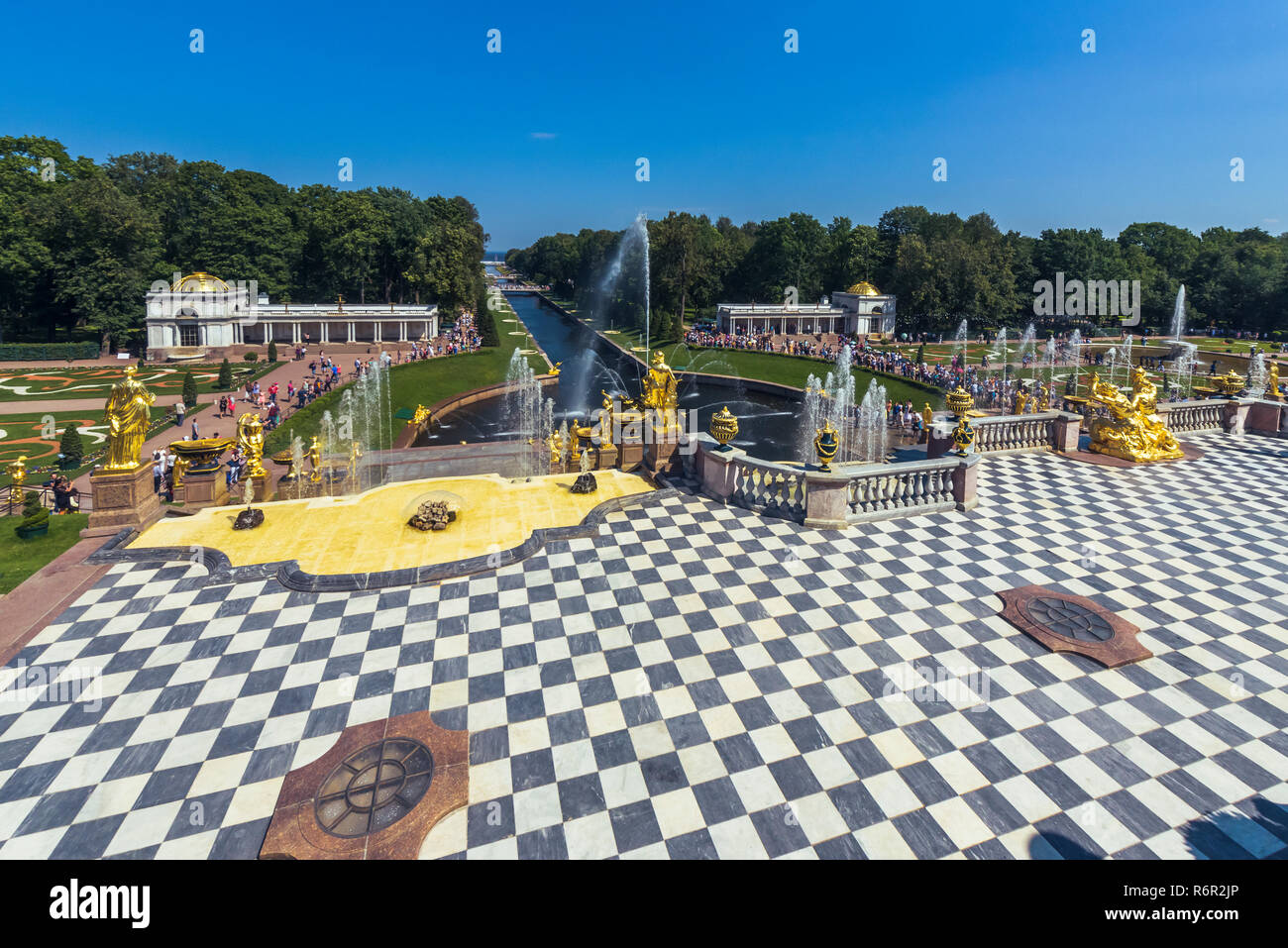 Main channel of The Peterhof Palace, Saint Petersburg, Russia Stock Photo