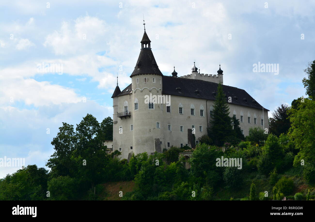 ottensheim castle on the danube Stock Photo