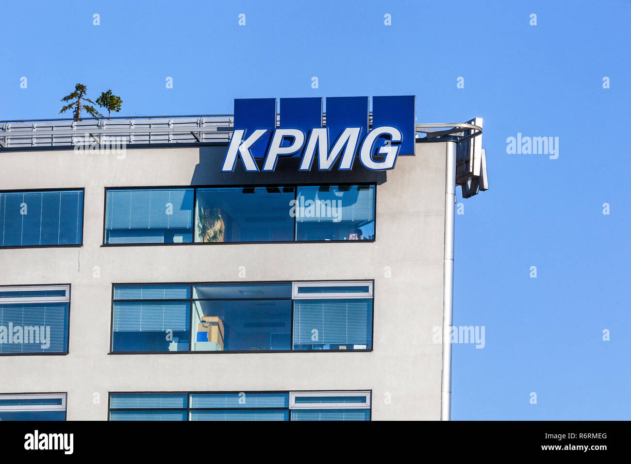 KPMG logo sign Stock Photo Alamy