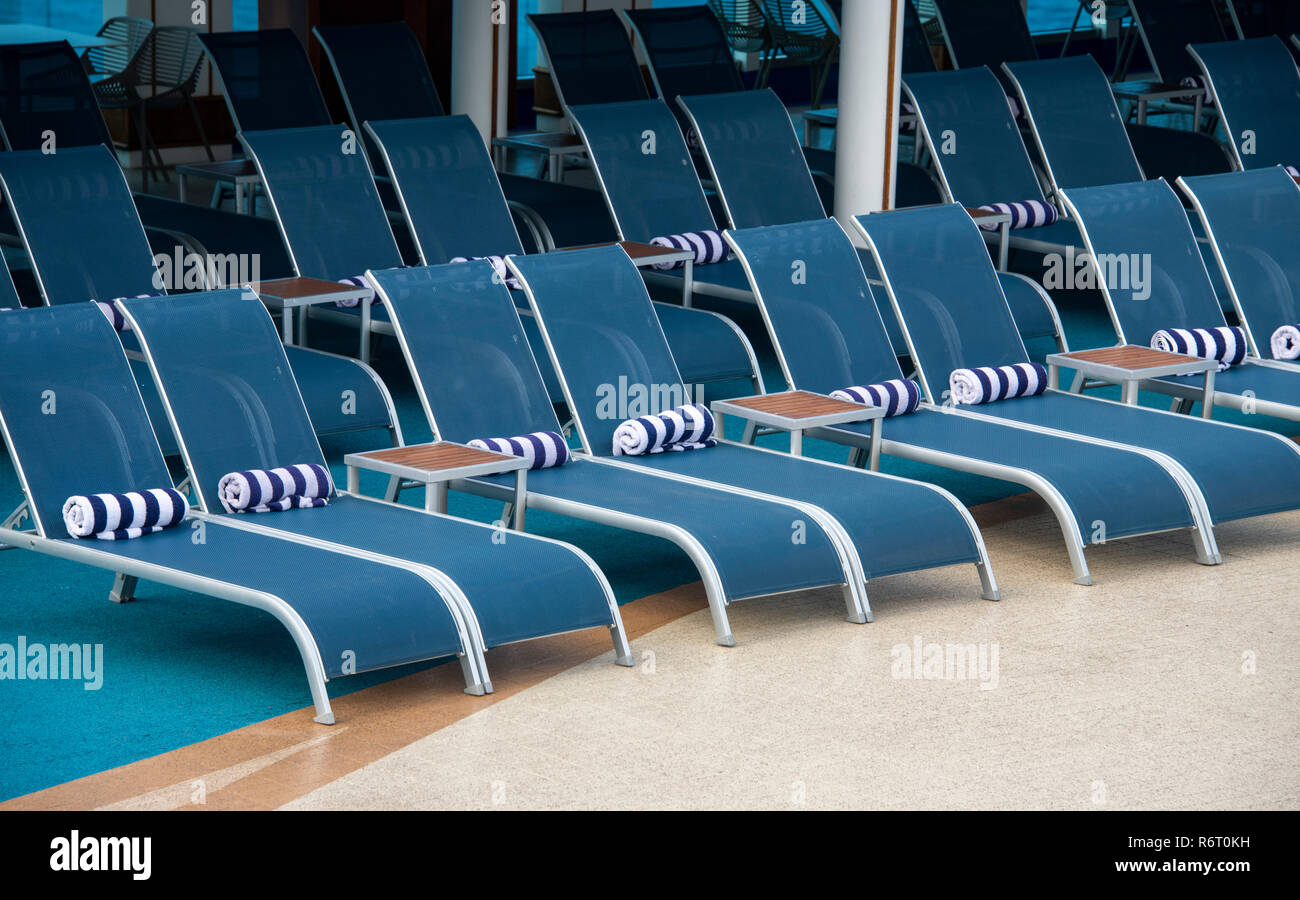 Sunbeds on cruise ship deck hi-res stock photography and images - Alamy