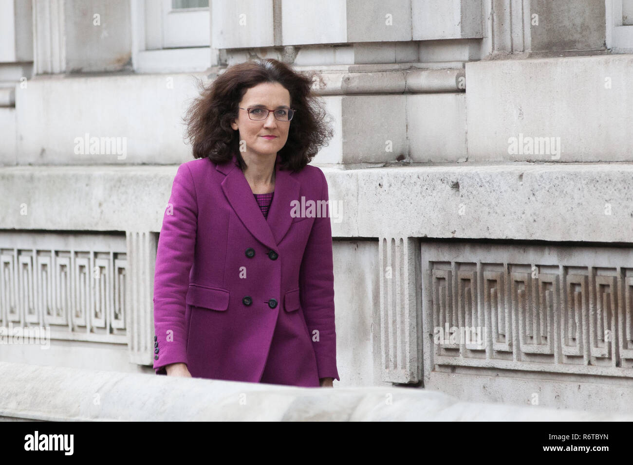London, UK. 6th December, 2018. Theresa Villiers, Conservative MP for Chipping Barnet, arrives for a Privy Council meeting at the Cabinet Office. Credit: Mark Kerrison/Alamy Live News Stock Photo