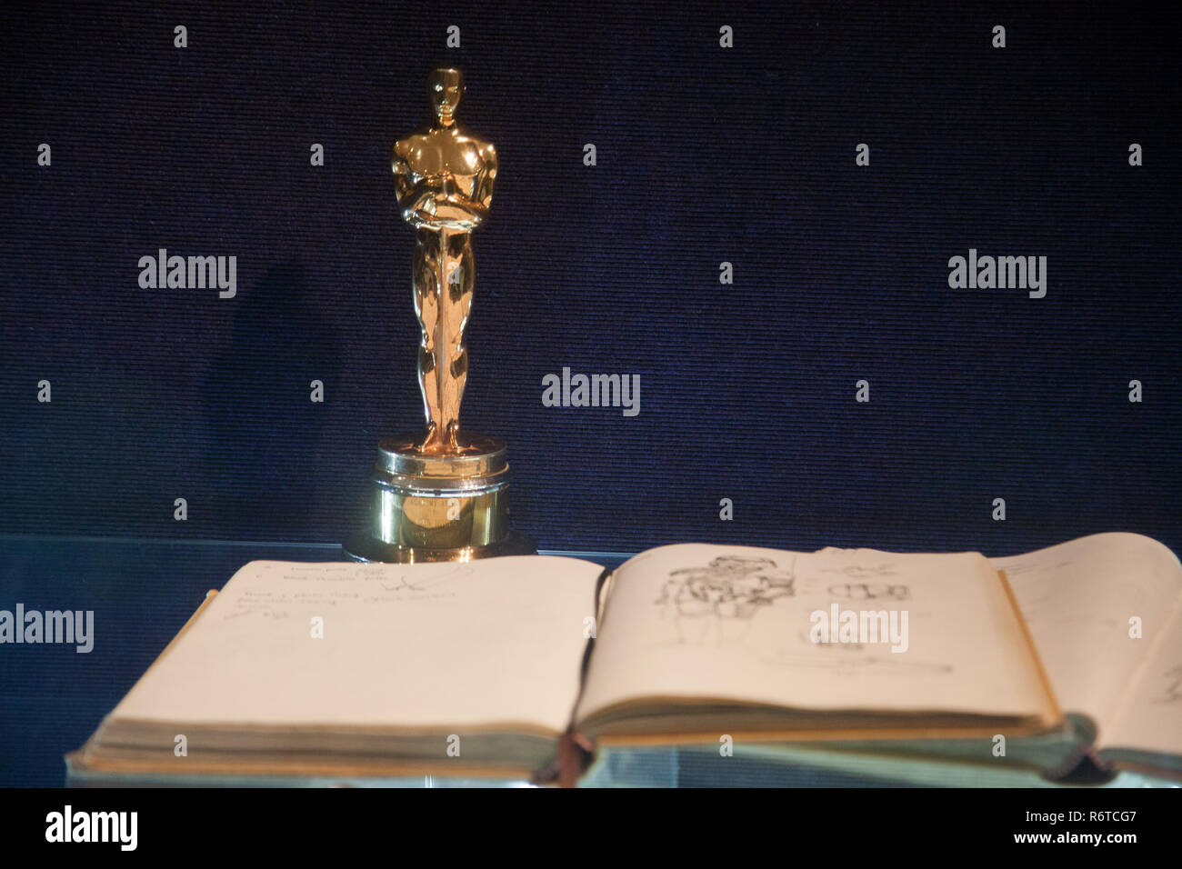 London UK. 6th December 2018. The  original Oscar statue won by British Costume designer Tom Mollo who designed the original Star Wars characters in the sketchbook that will be auctioned at Bonhams Credit: amer ghazzal/Alamy Live News Stock Photo
