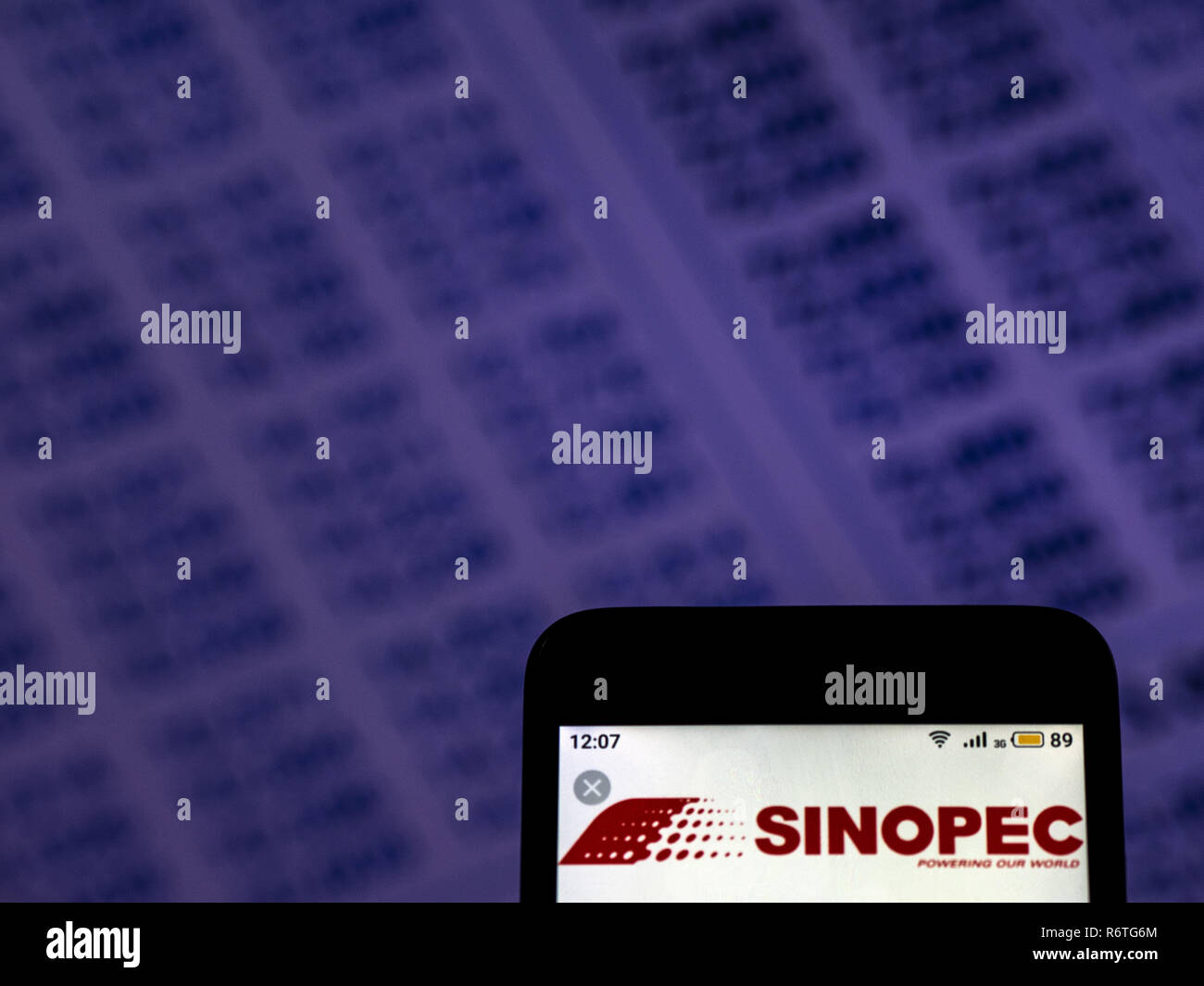 Kiev, Ukraine. 6th Dec, 2018. China Petroleum and Chemical Corporation, or Sinopec logo seen displayed on smart phone. Credit: Igor Golovniov/SOPA Images/ZUMA Wire/Alamy Live News Stock Photo