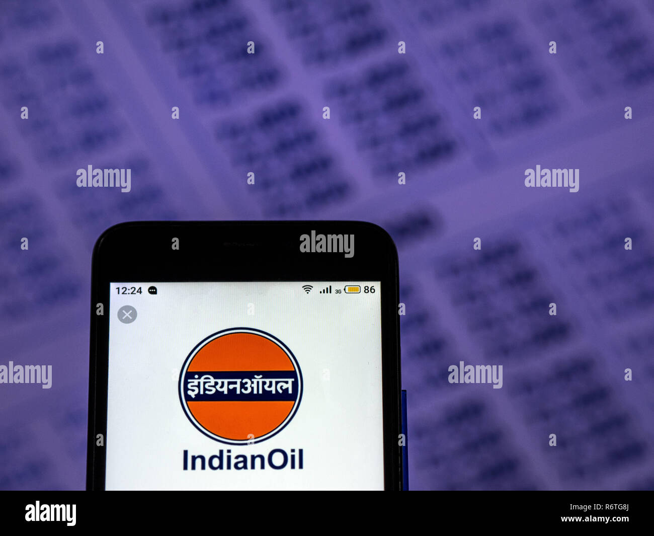 Kiev, Ukraine. 6th Dec, 2018. Indian Oil Corporation Pipeline transportation of crude oil company logo seen displayed on smart phone. Credit: Igor Golovniov/SOPA Images/ZUMA Wire/Alamy Live News Stock Photo