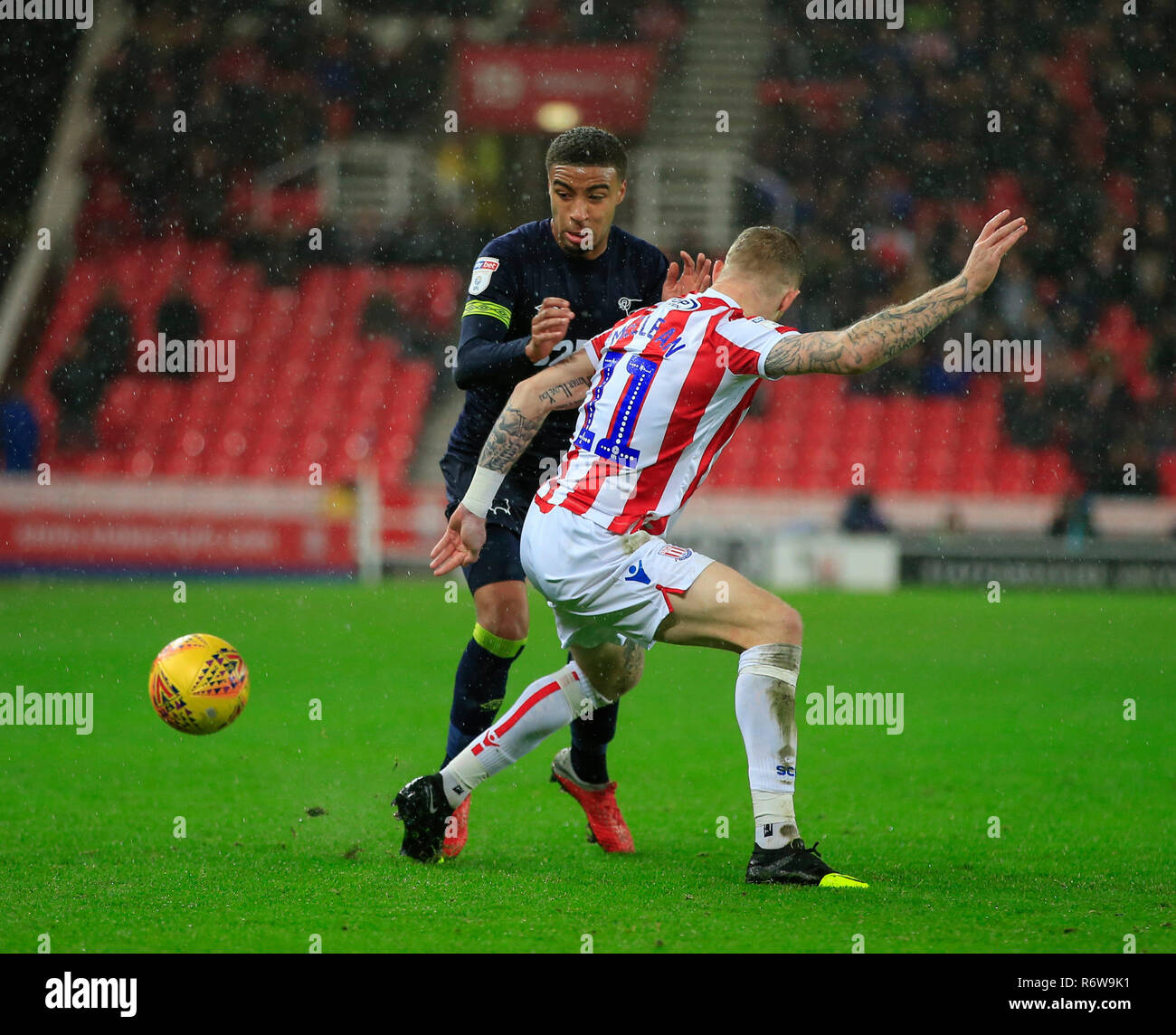 28th November 2018, Bet365 Stadium, Stoke-on-Trent, England; Sky Bet Championship, Stoke City v Derby County ; Jayden Bogle of Derby County is challenged by James McClean of Stoke City  Credit: Conor Molloy/News Images  English Football League images are subject to DataCo Licence Stock Photo