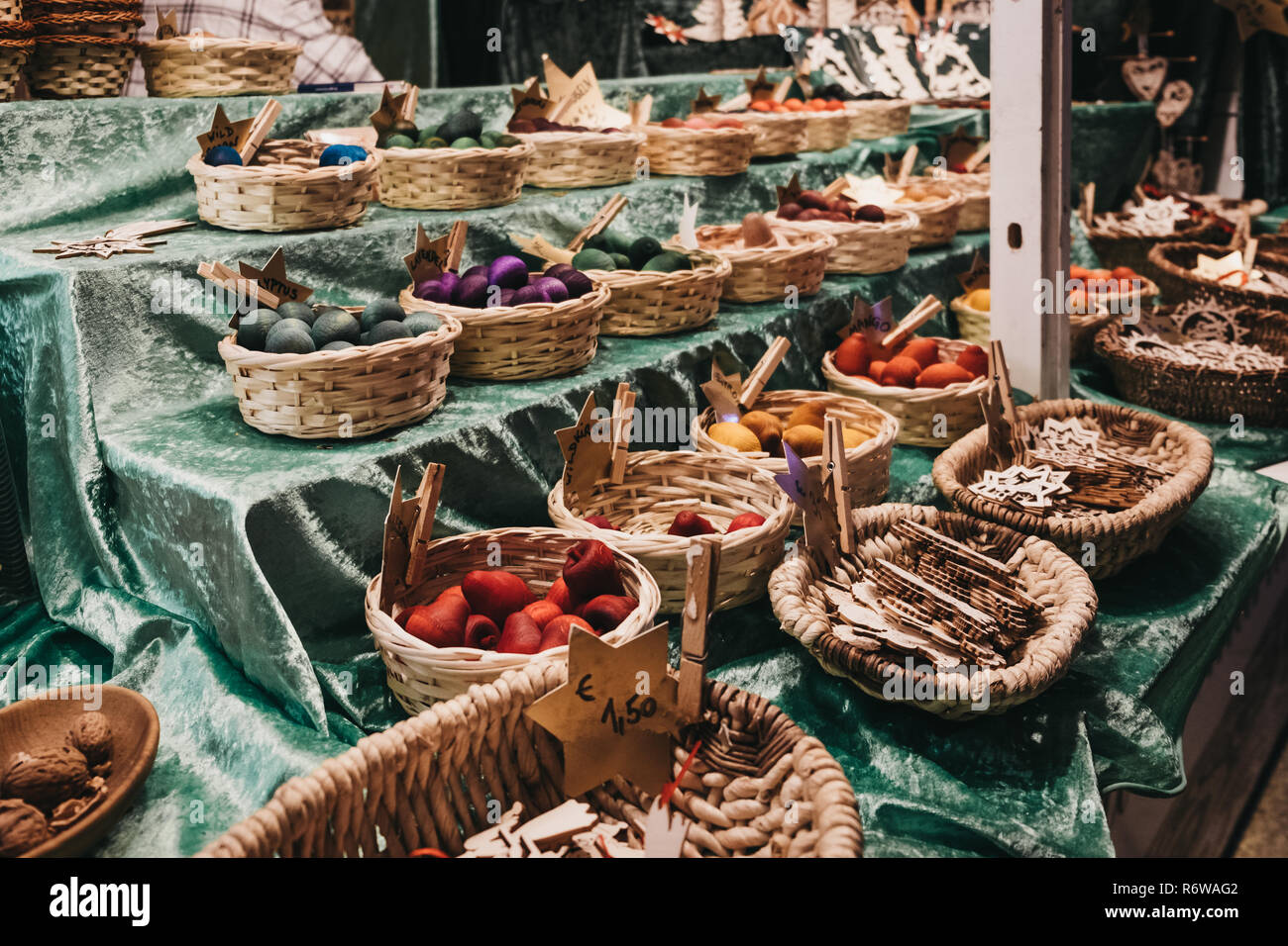Local Craft Market High Resolution Stock Photography and Images - Alamy
