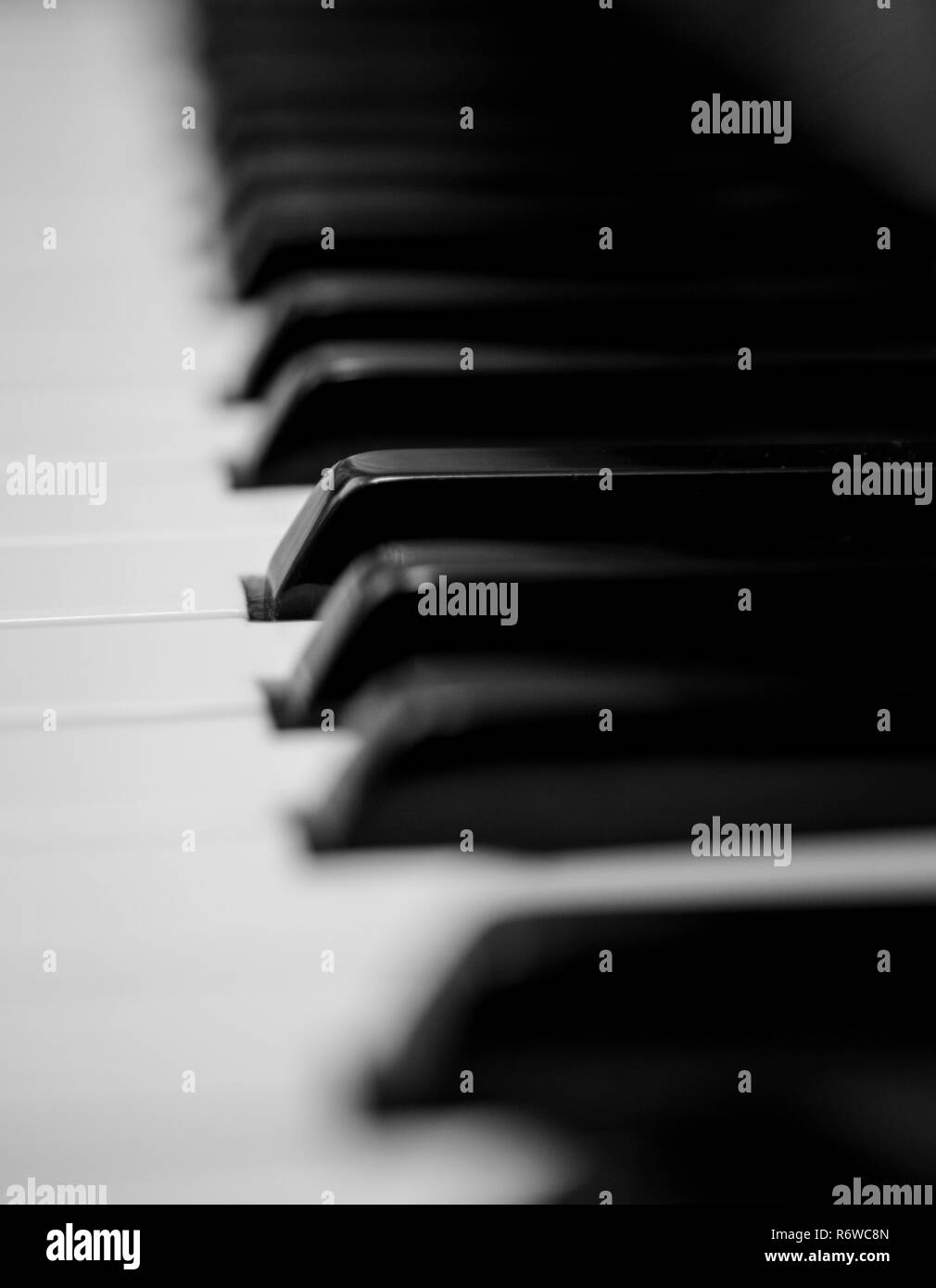 Grand piano keys hires stock photography and images Alamy