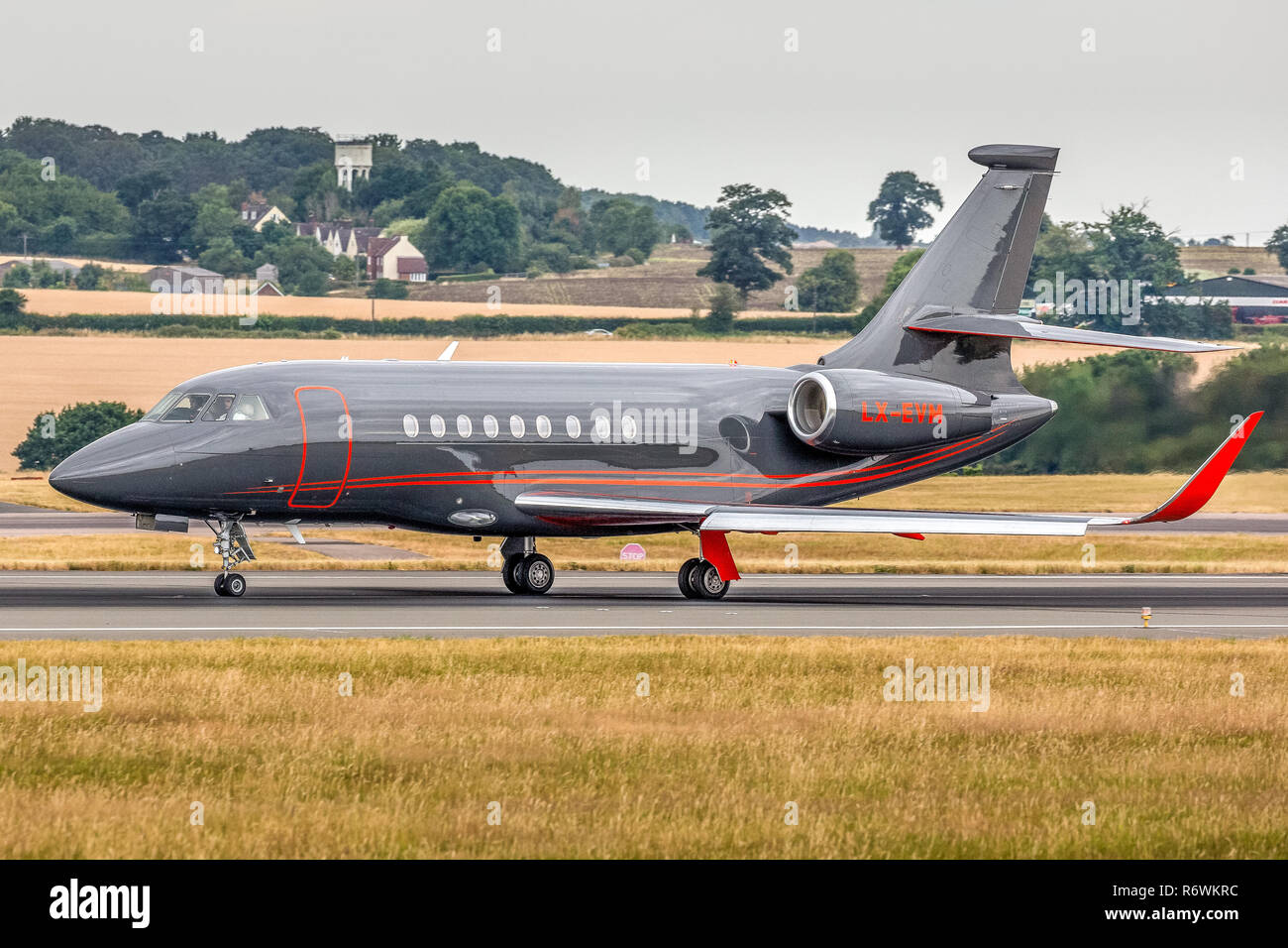 Aircraft Photo of ZS-MVL, Dassault Falcon 2000