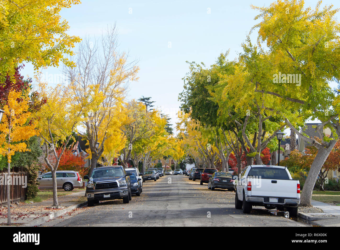 Autumn america houses quaint hires stock photography and images Alamy