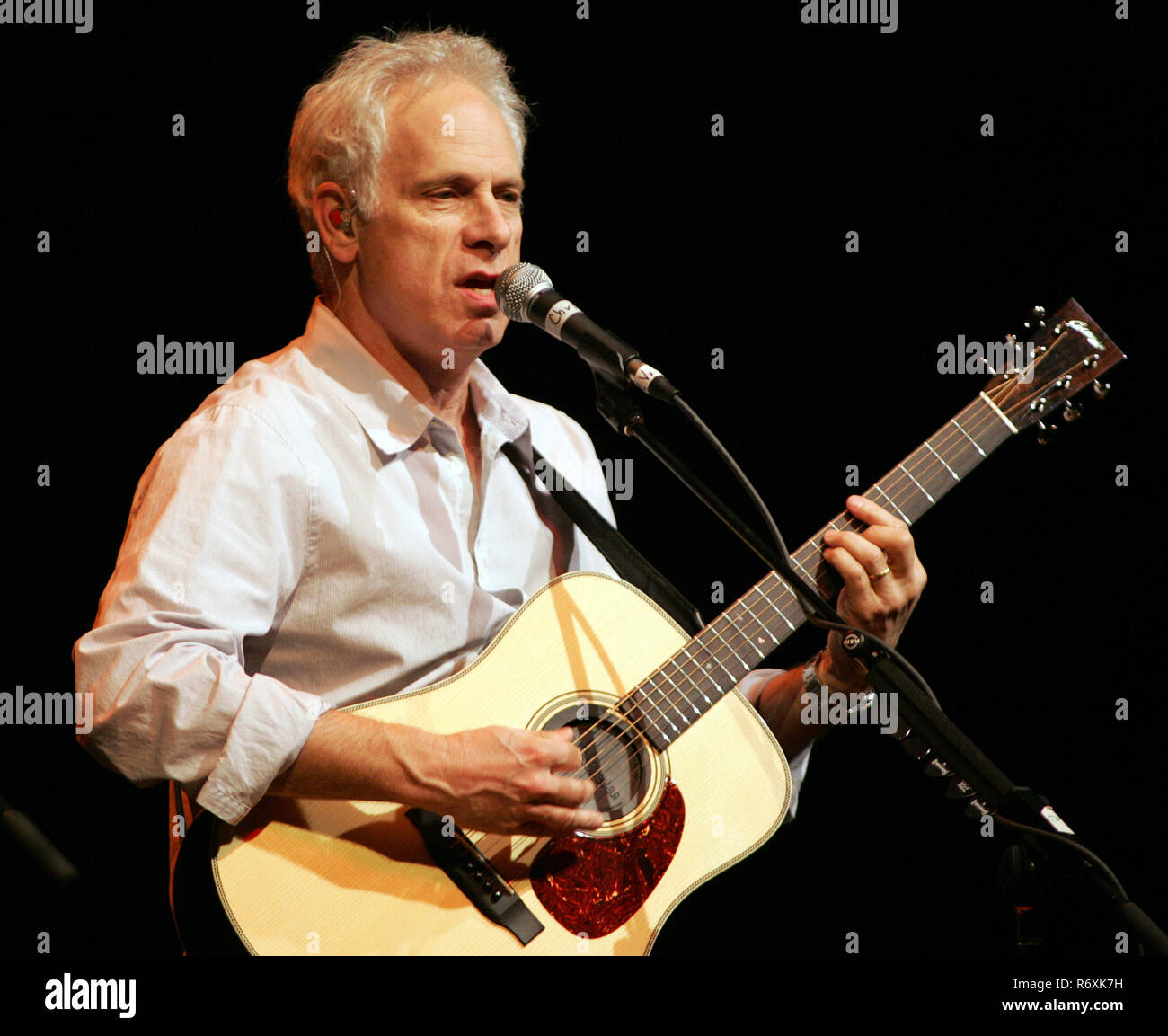 Christopher Guest performs with Spinal Tap on the Unwigged and Unplugged tour as the band celebrates their 25th anniversary of the film 'This is Spinal Tap' at the Fillmore Miami Beach at the Jackie Gleason Theater in Miami Beach on May 5, 2009. Stock Photo