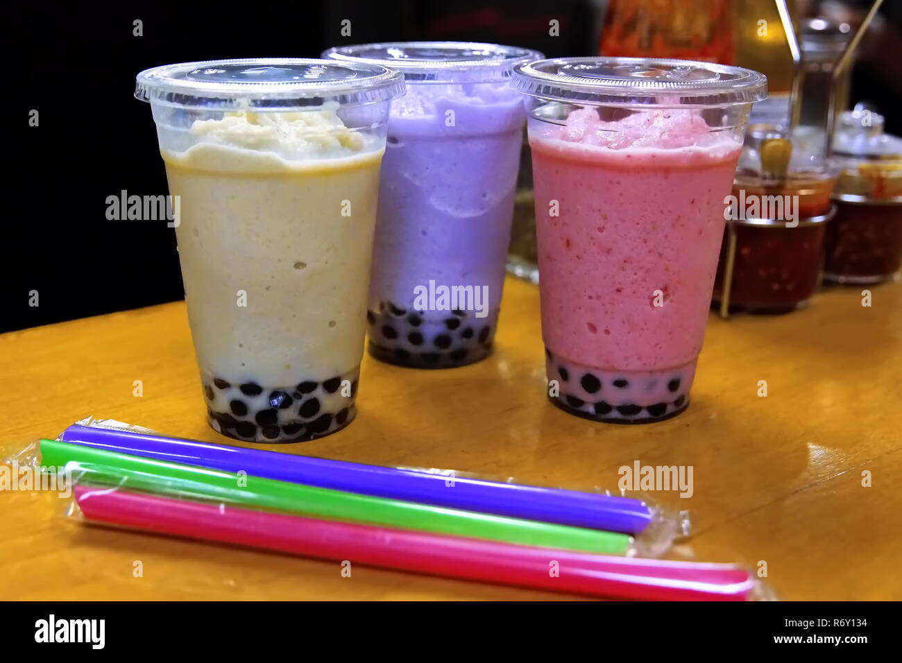 https://c8.alamy.com/comp/R6Y134/bubble-tea-also-pearl-milk-tea-bubble-milk-tea-or-simply-boba-came-from-taiwan-in-the-80s%60-they-contain-flavors-of-tea-milk-as-well-as-sugar-sha-R6Y134.jpg