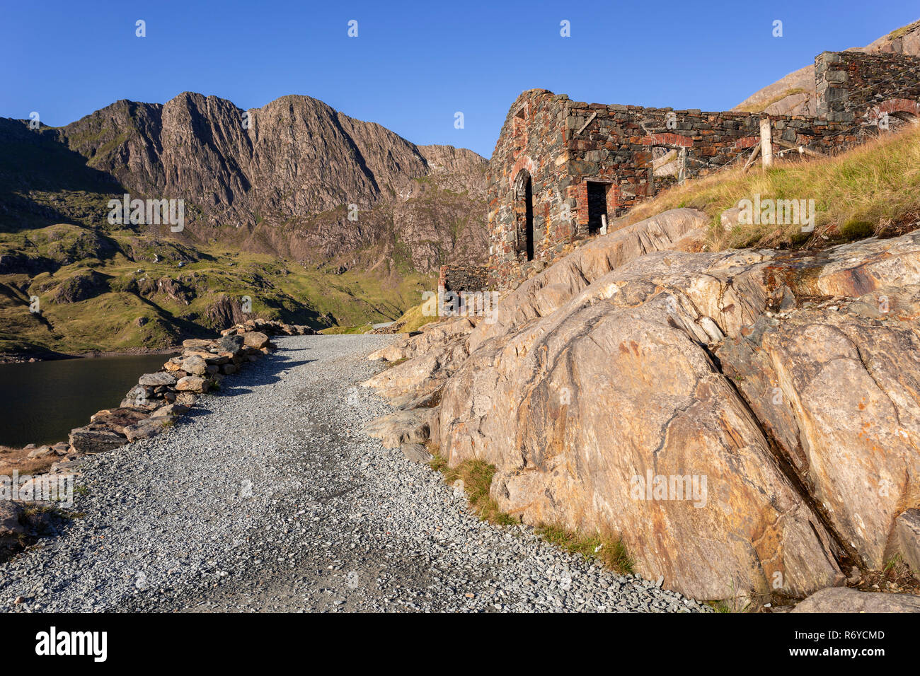 Abandoned mine buildings at Llyn Llydaw, Snowdonia, North Wales Stock Photo