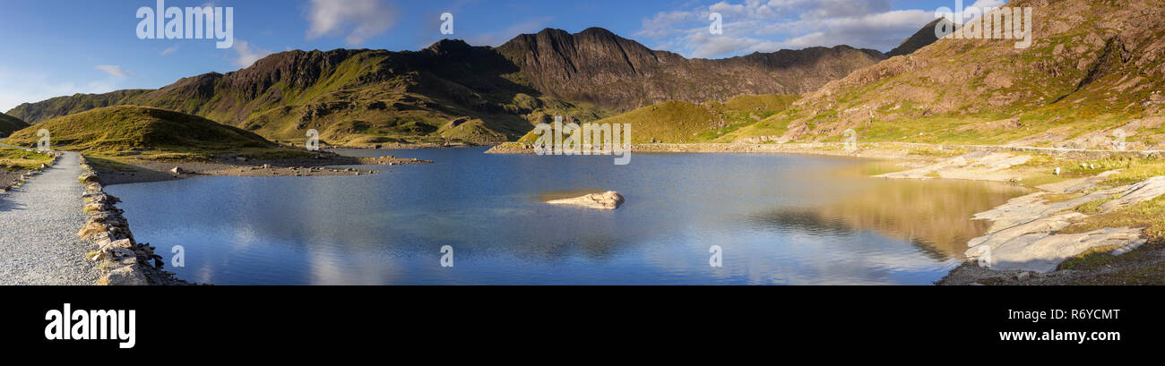 Llyn Llydaw and Snowdon horseshoe, Snowdonia, North Wales Stock Photo