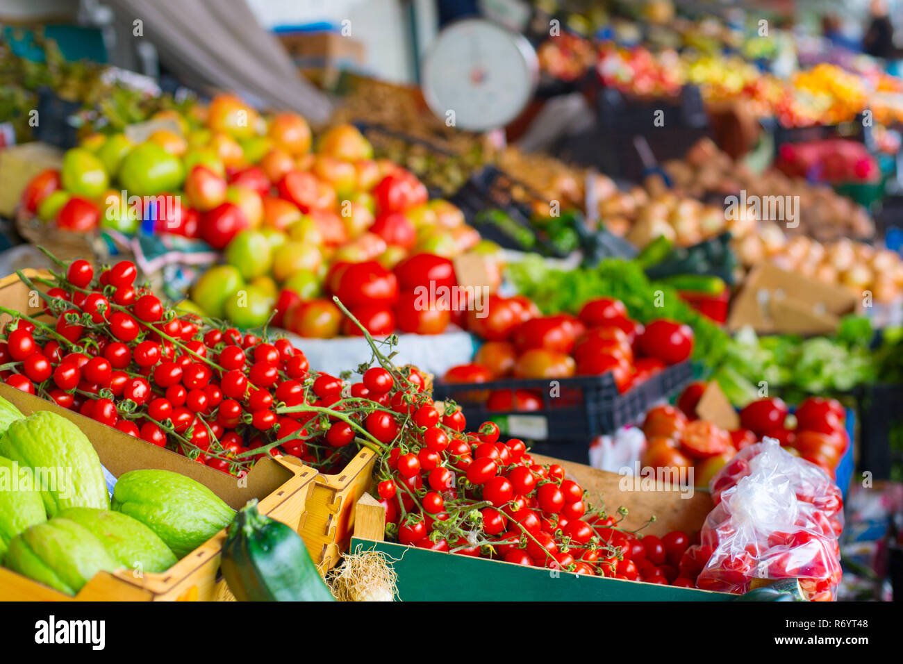 Cherry tomatoes vegetable stall market Stock Photo - Alamy