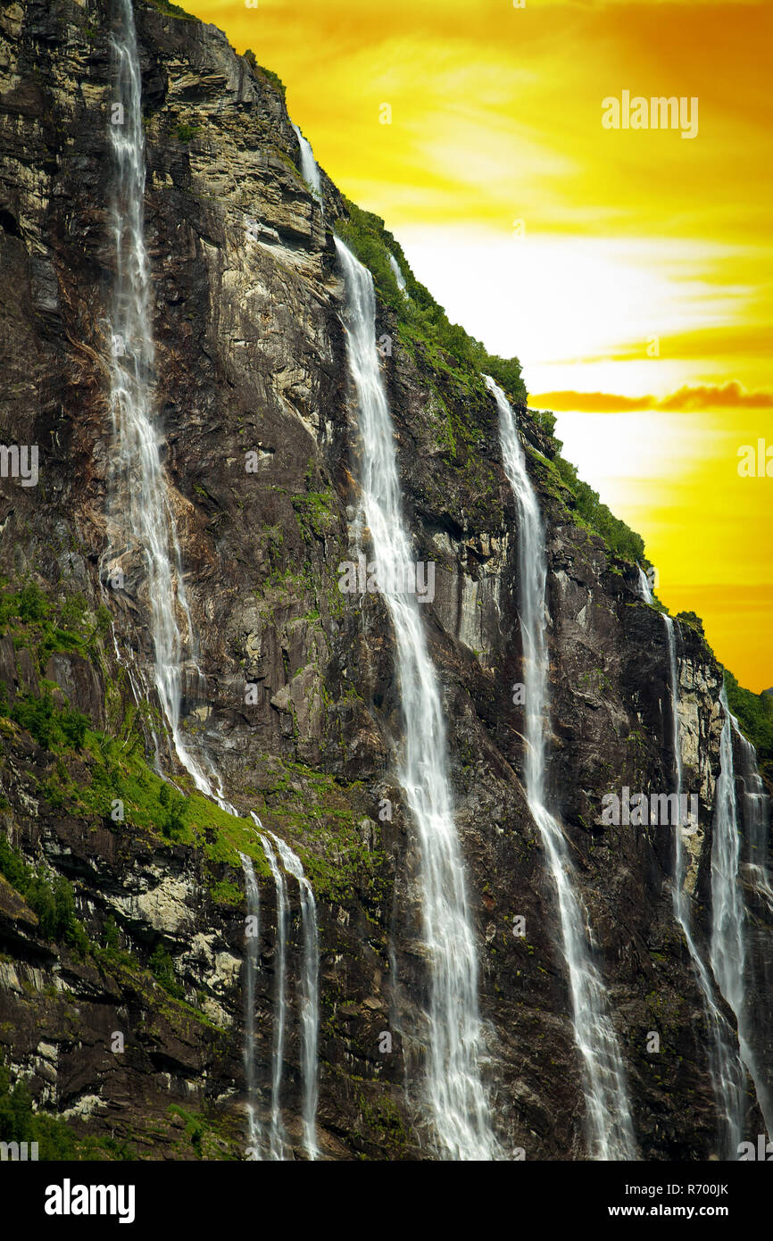 Seven Sisters Falls Stock Photo Alamy