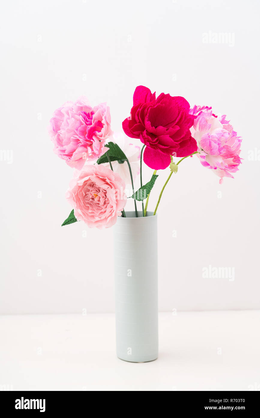 Kit Création Bouquet Fleurs En Papier Crépon - Loisir Créatif DIY - Inclut Papier, Fil, Pochoirs, Colle