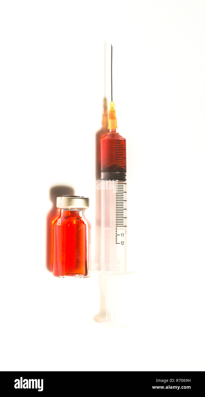 Neddle Injection Needle and injection with bottle Stock Photo - Alamy