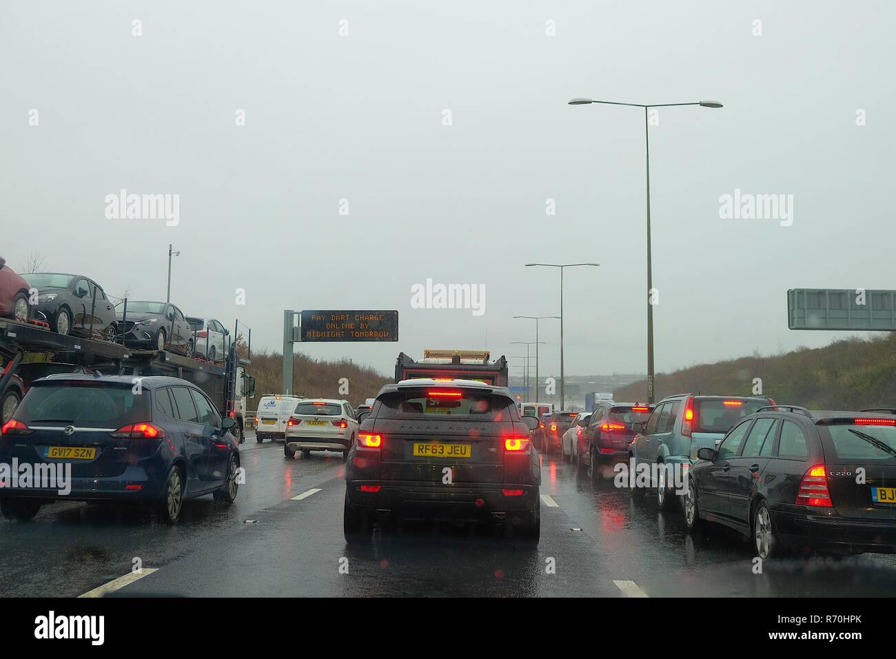 m25-traffic-rain-high-resolution-stock-photography-and-images-alamy
