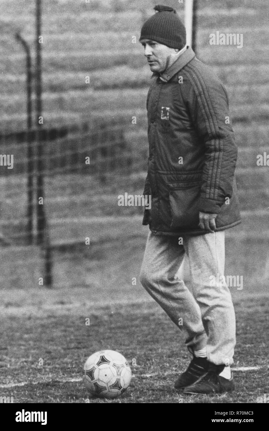 Foto LaPresse Torino/Archivio storico Archivio storico Anni 70 Sport Luigi  Radice, detto Gigi (Cesano Maderno, 15 gennaio 1935), è un ex allenatore di  calcio ed ex calciatore italiano, promotore negli anni settanta