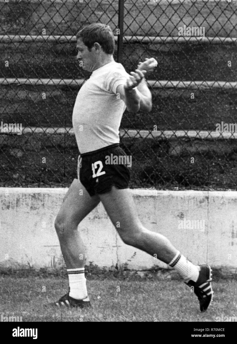 1976 Luigi Radice, detto Gigi (Cesano Maderno, 15 gennaio 1935), è un ex allenatore di calcio ed