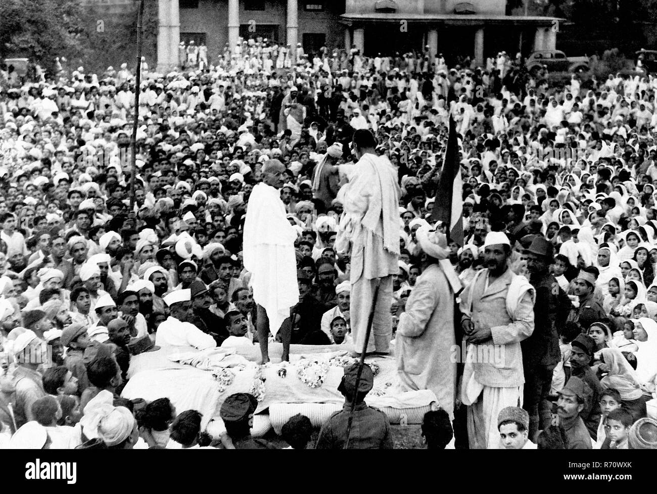 Mahatma Gandhi and co-worker Khan Abdul Gaffar Khan at a public meeting ...