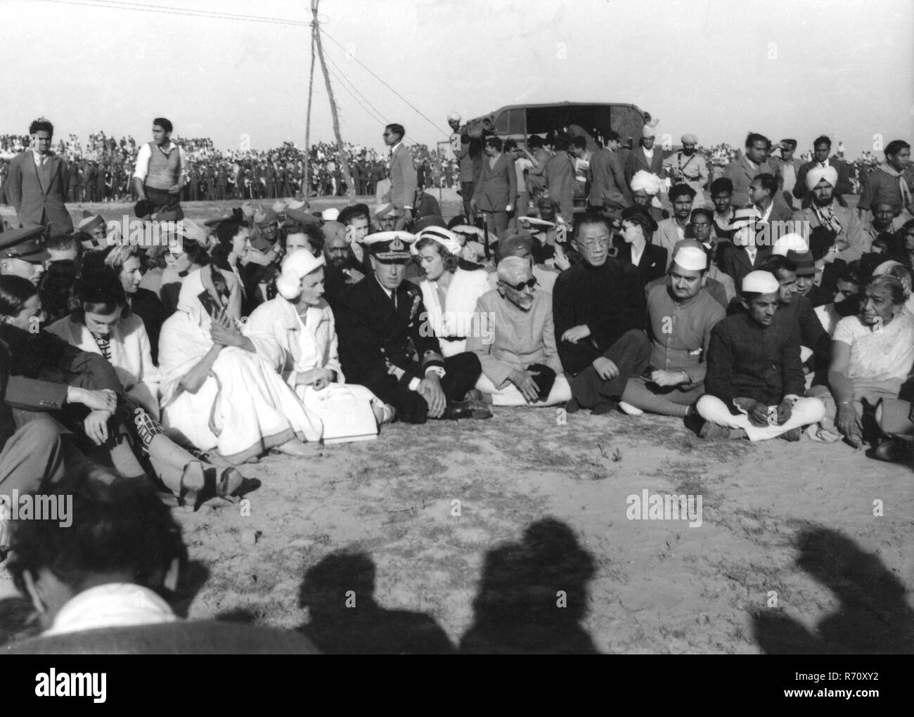 Last British Viceroy in India, Lord Mountbatten and his family at the funeral procession of Mahatma Gandhi, January 31, 1948,  old vintage 1900s picture Stock Photo