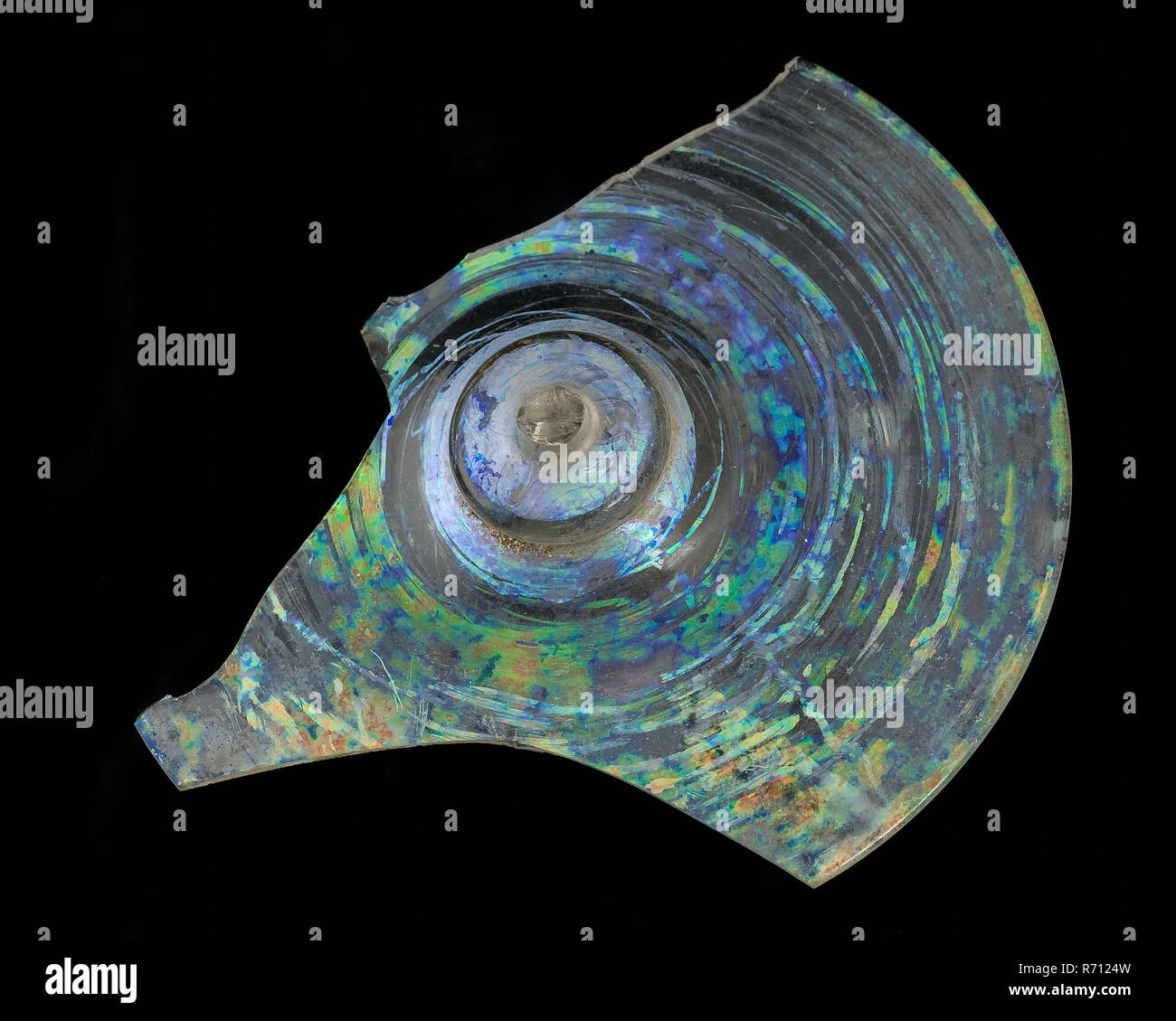 Foot of clear drinking glass, drinking glass drinkware tableware