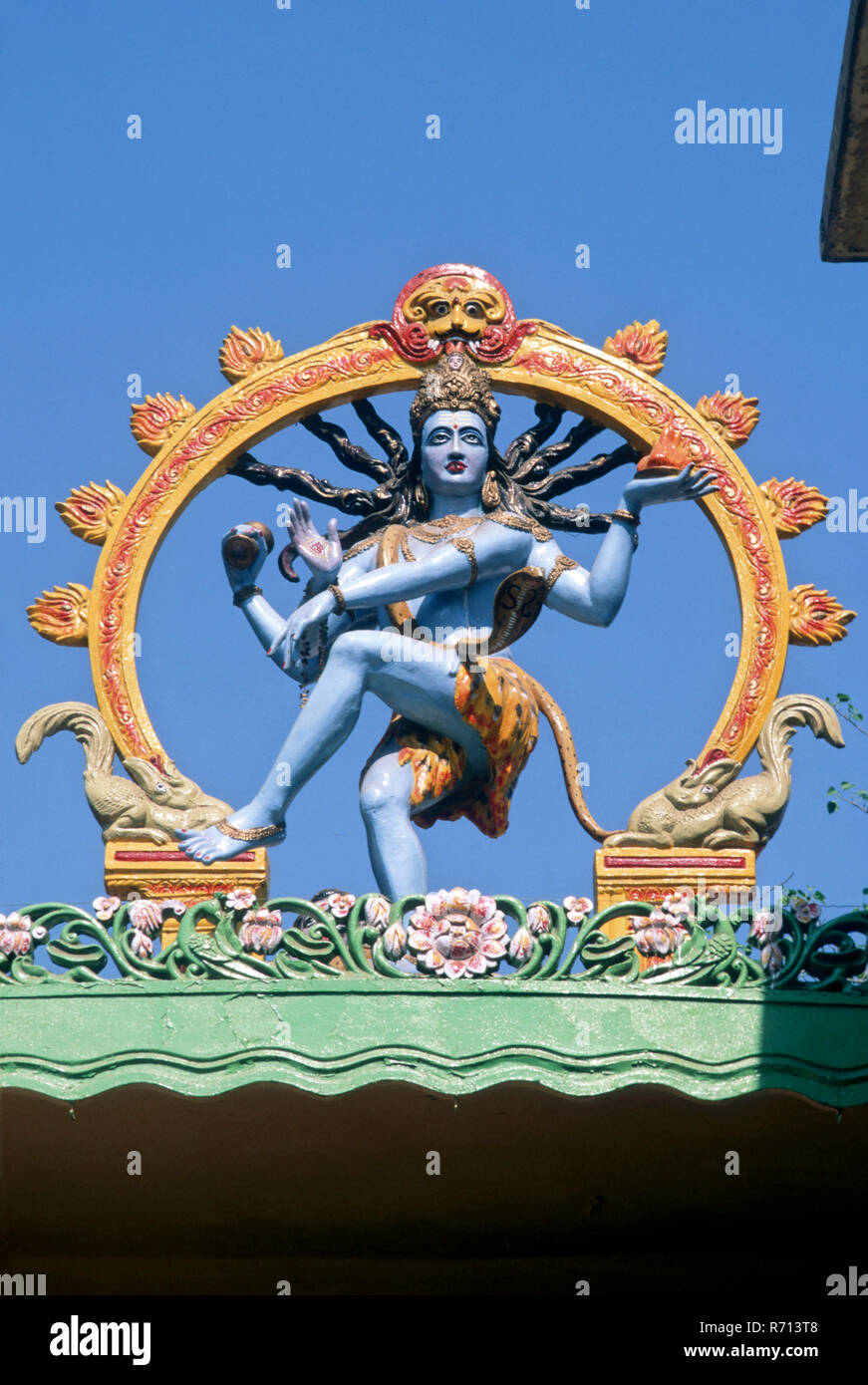 Thanjavur, India - October 14, 2013: Cholas Era Statue Of Dancing Lord Shiva  In Nataraja Pose At