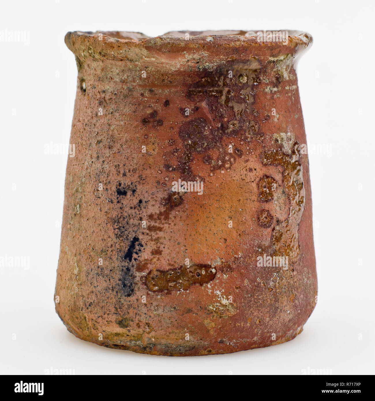 Pottery ointment jar, conical model, red shard, internally glazed