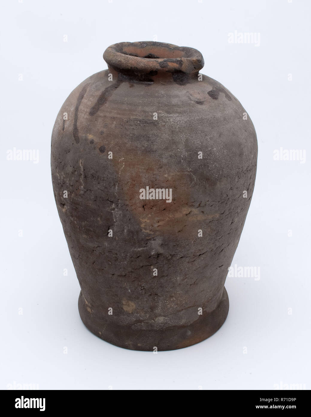 Pottery Pot On Stand Baluster Shape Used In The Sugar Industry