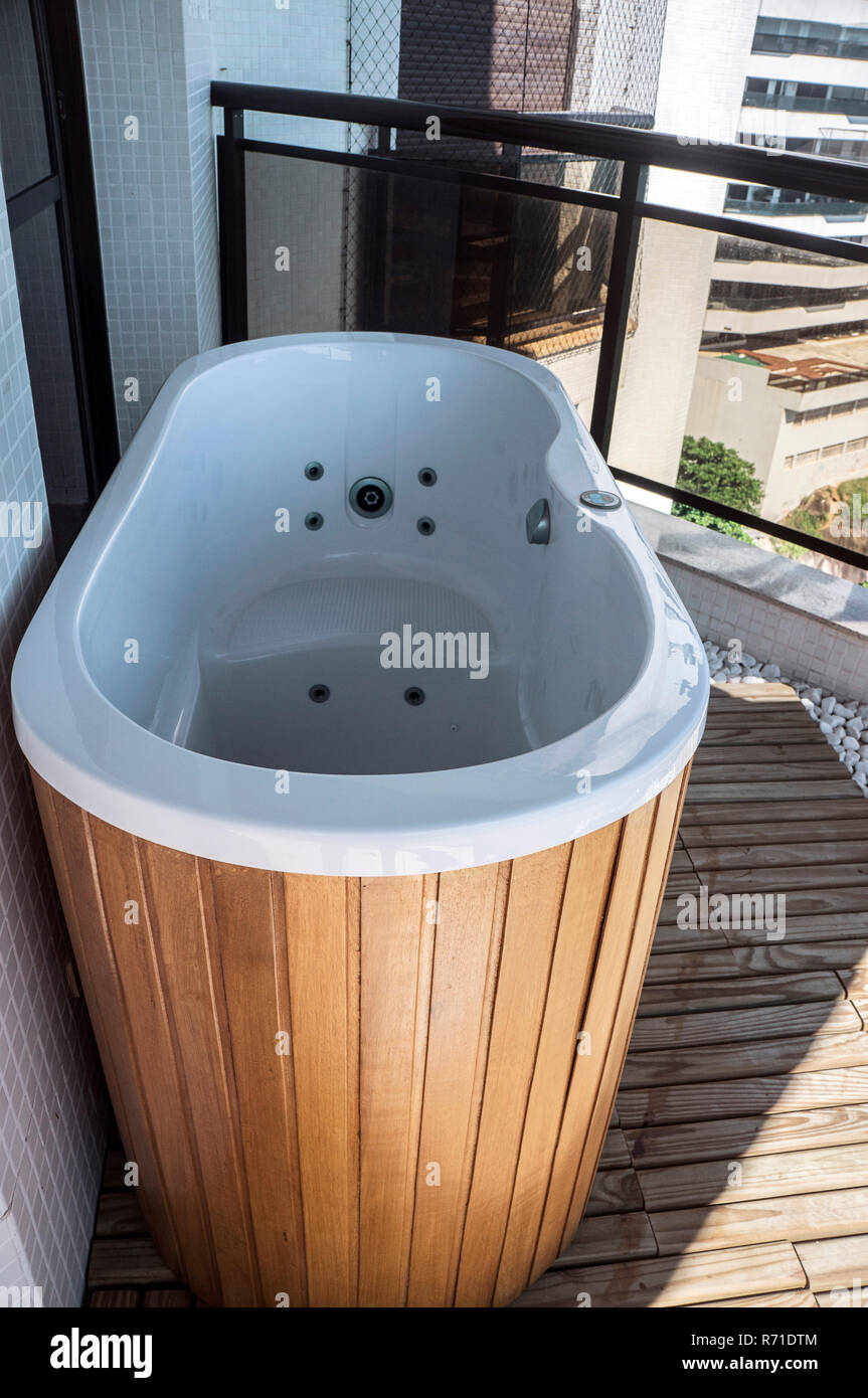 wooden tub health luxury Stock Photo - Alamy