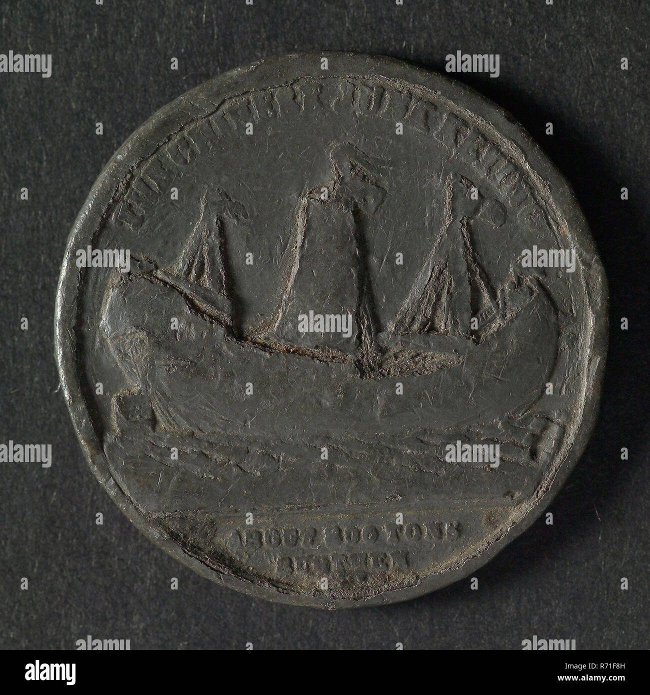 Medal on the arrival of the first Chinese ship in England in 1848,  medallions lead metal, junk at sea omschrift: THE CHINESE JUNK KEYING in  cut ABOUT 800 TONS BURTHEN China England