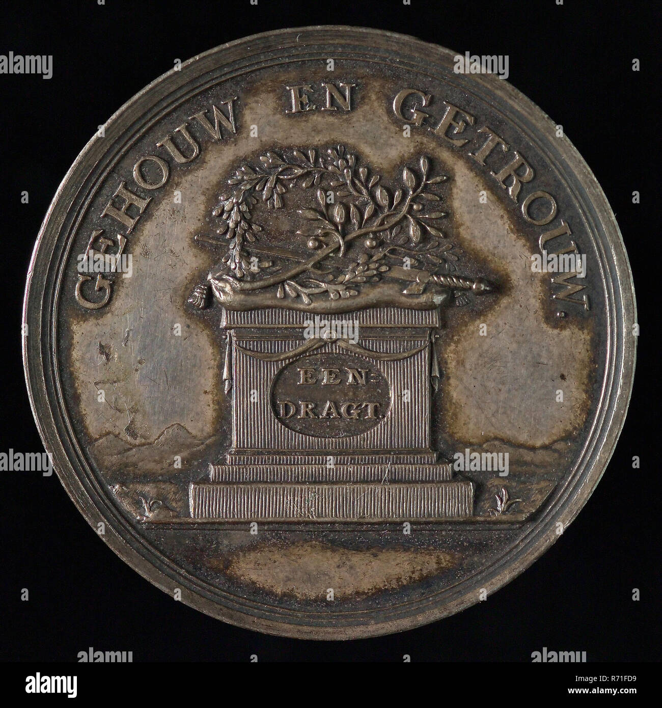 Medal on the preserved peace in the city of Rotterdam, penning footage silver, Weapon of Rotterdam between S and C (Senatu Consulto = having heard the senate vroedschap); underneath suspended cloth on which text, Erkentenis for the preserved Rust within the City at the repair of 's-Lands lawful Constitution Ao. 1787 Rotterdam kept calm custodian Stock Photo