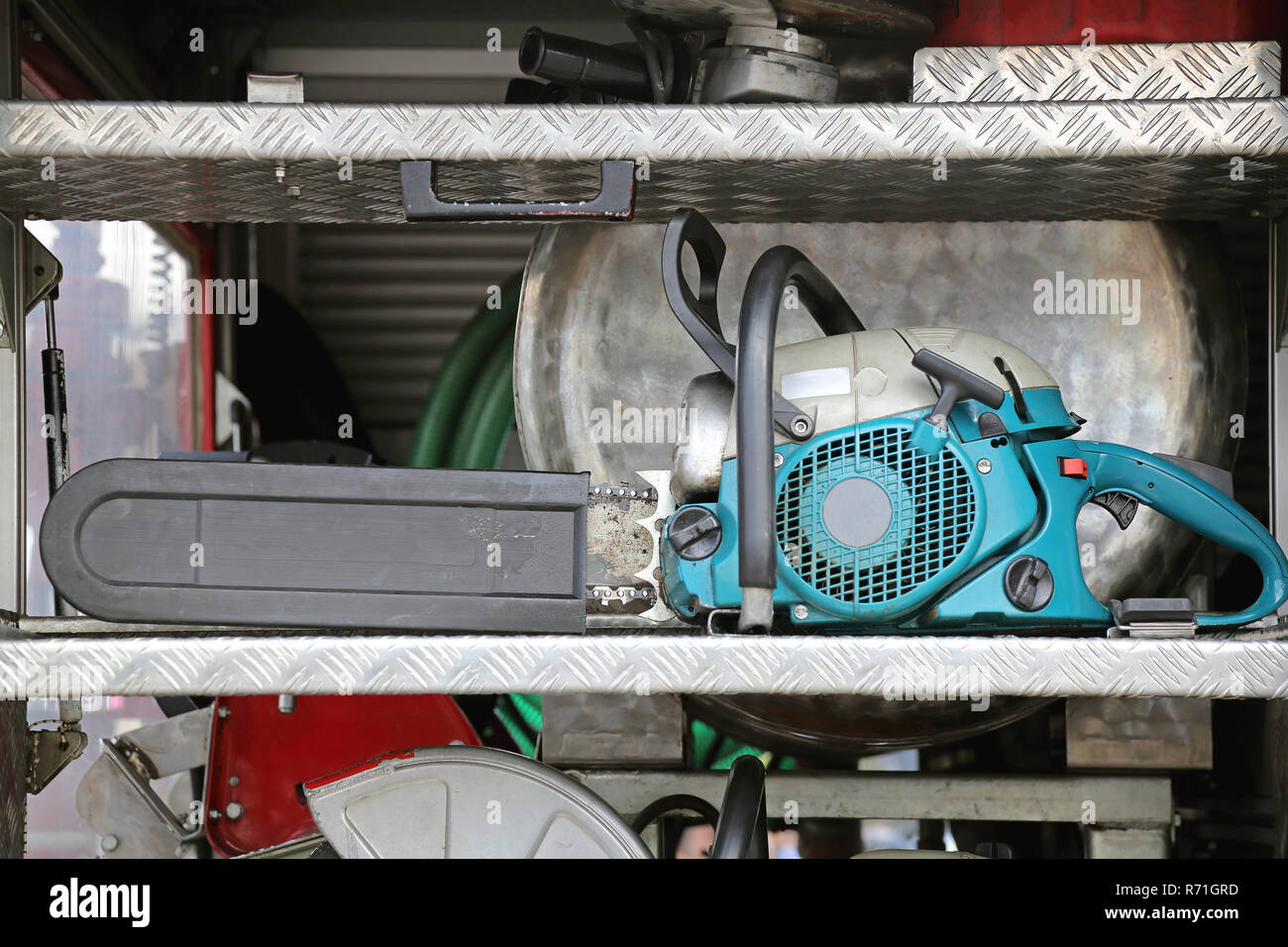 Chainsaw shelf hi-res stock photography and images - Alamy