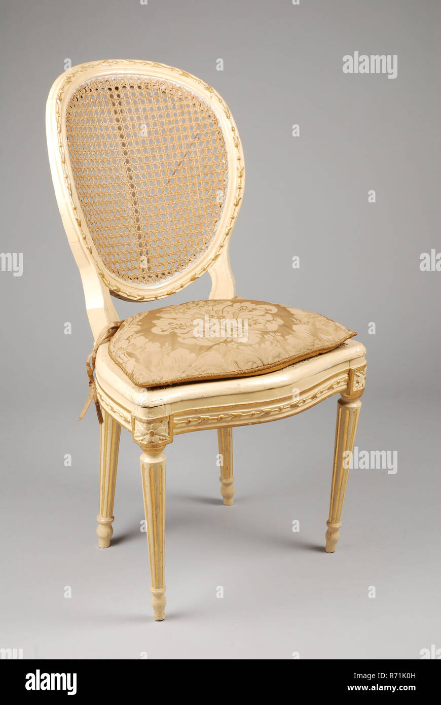 Cream White Louis Seize Medallion Chair Medallion Chair Straight