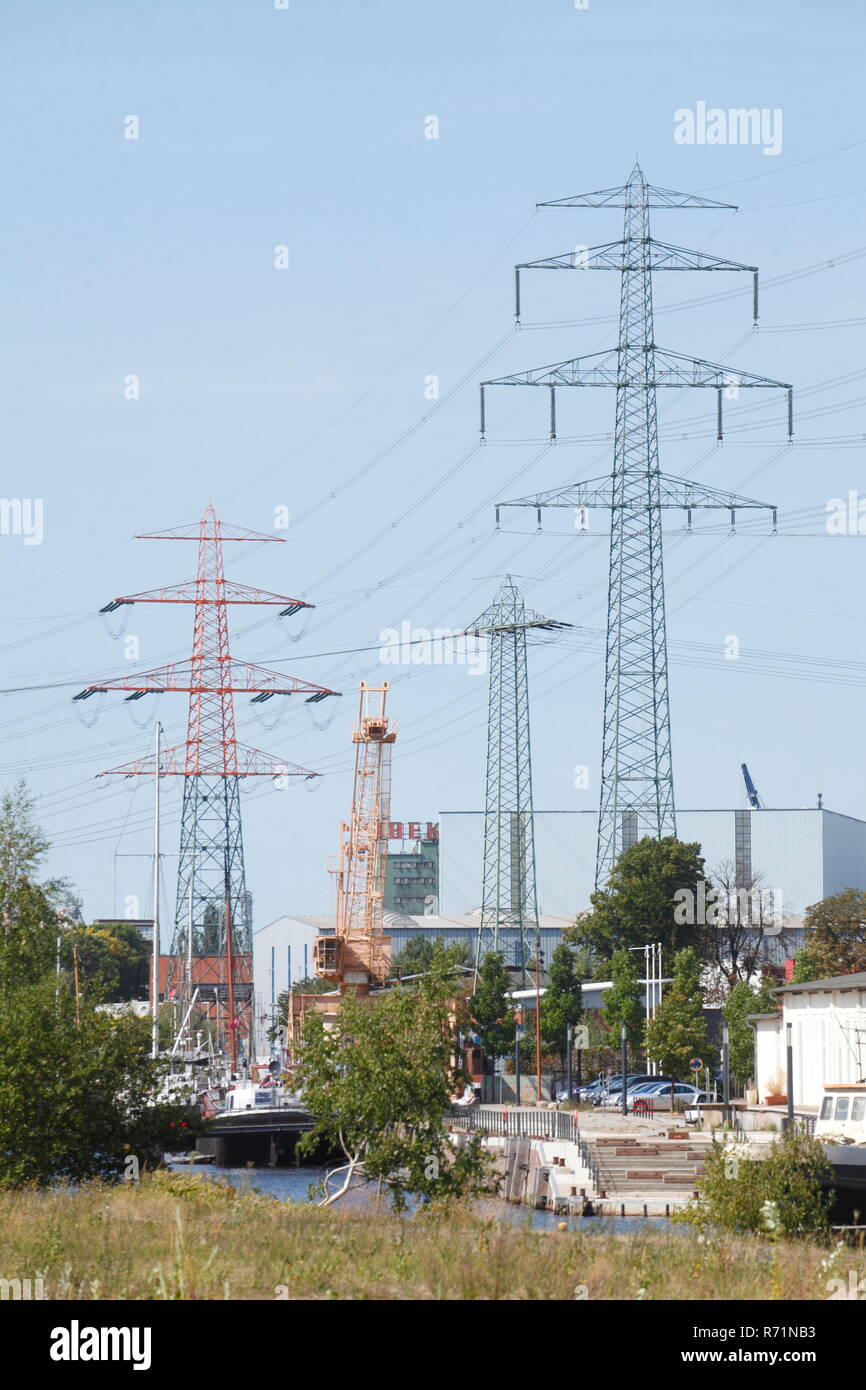 Electricity pylons, pylons, with power lines in the Harburg inland port, Harburg, Hamburg, Germany, Europe  I Strommasten, Hochspannungsmasten, mit Üb Stock Photo