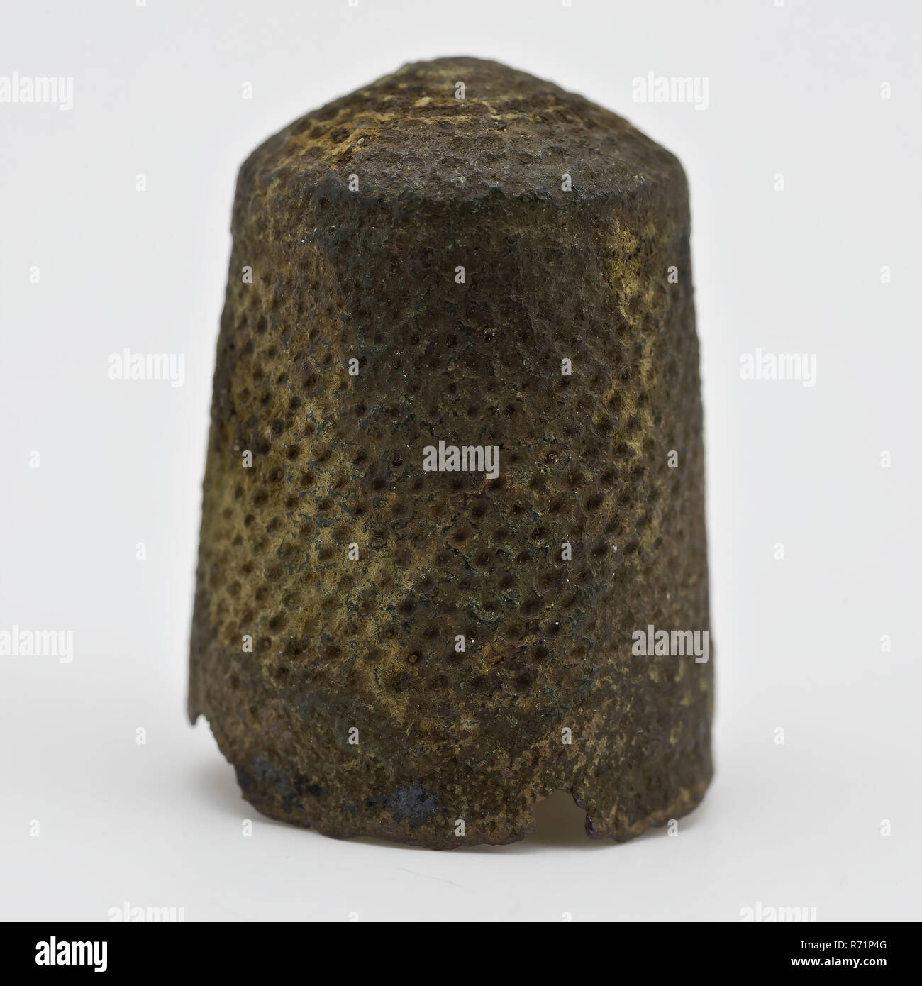 Copper pressed thimble, thimble sewing kit soil find copper metal, pressed Copper pressed