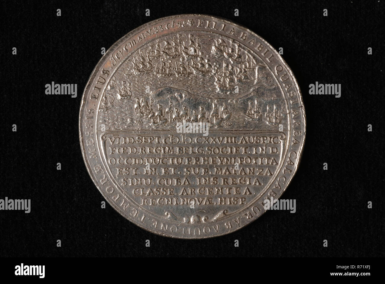 L. van Teylingen, Medal with map of North and South America and on the other  side the Dutch fleet in the bay of Matanzas, penning footage silver, map of  North and South