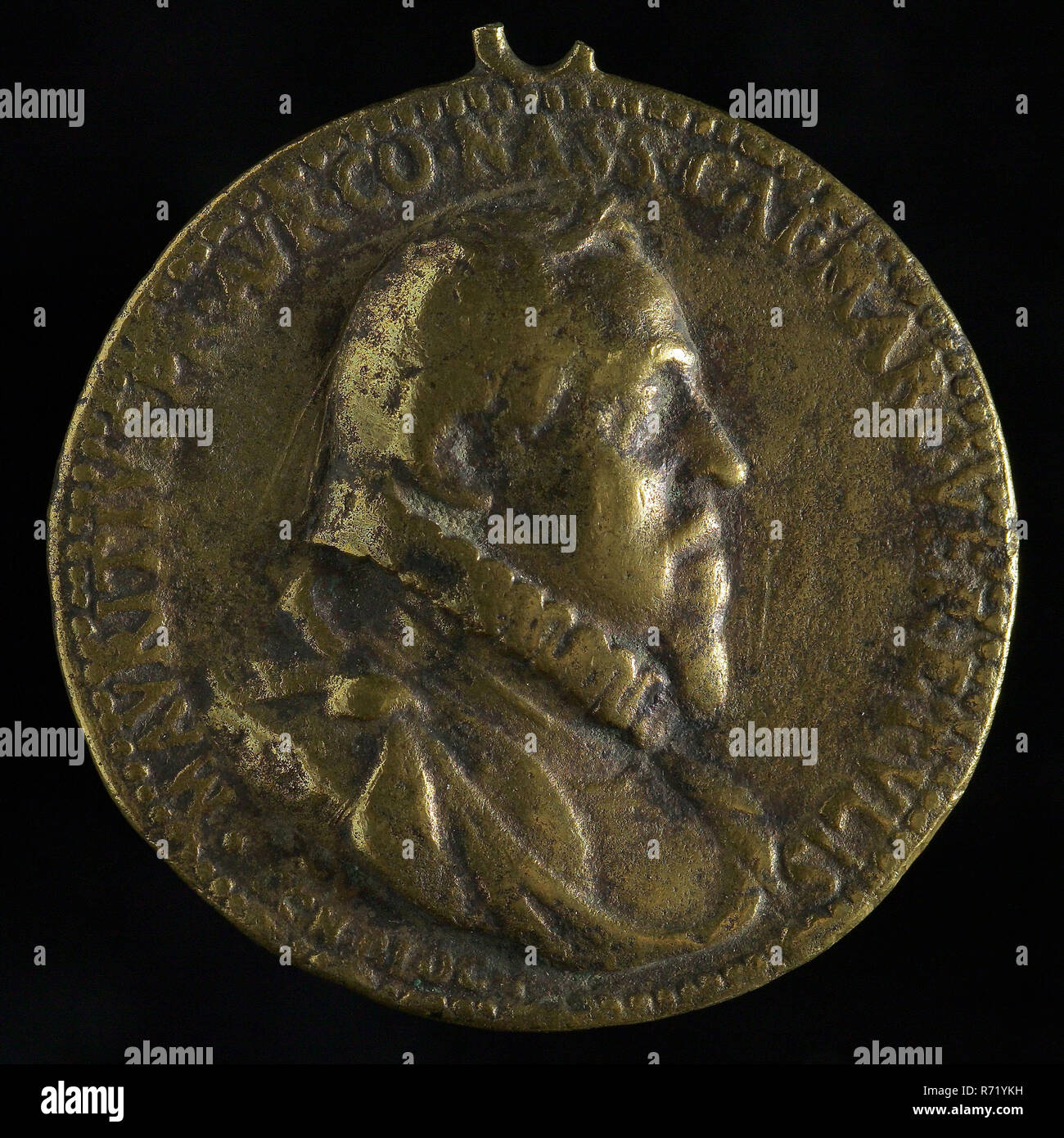 Conraad Bloc, Medal in honor and in grateful recognition of Prince Maurits after the capture of Grave, medallions copper, cast engraved, bust of Prince Maurits to the right. Caption legend: MAVRITIUS PR AVR CO NASS CAT MARC VER. ET VLIS (Maurits Prince of Orange Count of Nassau Katzenelnbogen Margrave of Kampveere and Vlissingen) under bust: CON BLOC F Prince Maurits Grave Stock Photo