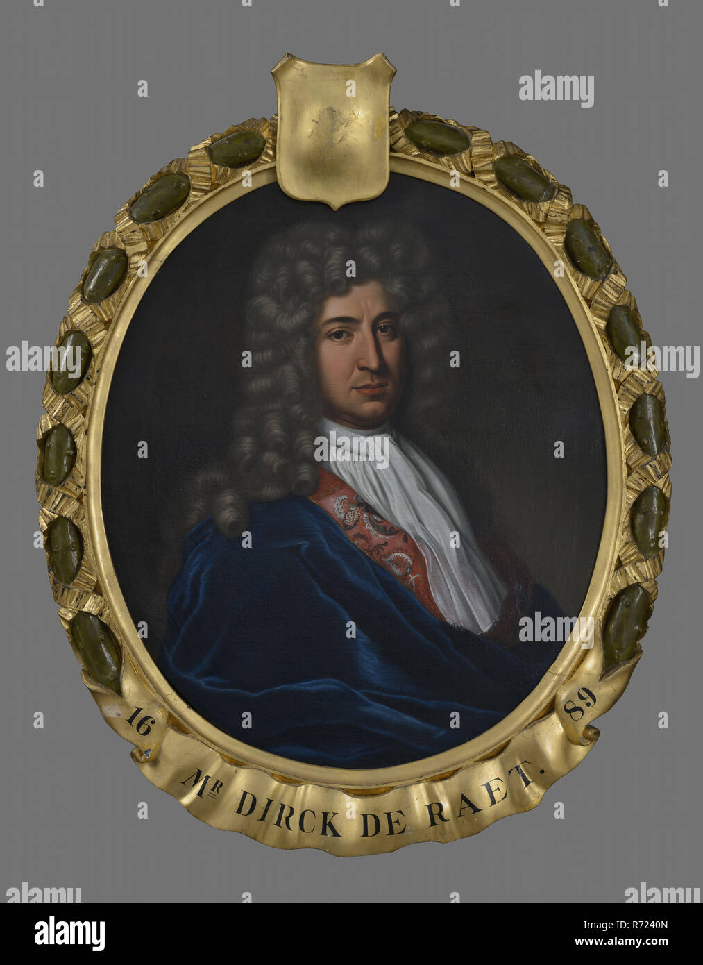Jan de Meyer II, Portrait of Dirck de Raet or Raedt (1649-1706), portrait painting visual material linen oil painting canvas, Oval portrait of man representing Dirck de Raet or Raedt VOC governor Halfway face to face to the right. Gray allonge wig. White cravate blue drapery lapel with red motifs printed Front of canvas: right center: De Meijer 1722 (black paint) Dutch East India Company VOC Rotterdam City Triangle Boompjes governor Raet This portrait originally hung in the Oost-Indischhuis at the Boompjes in Rotterdam. Stock Photo