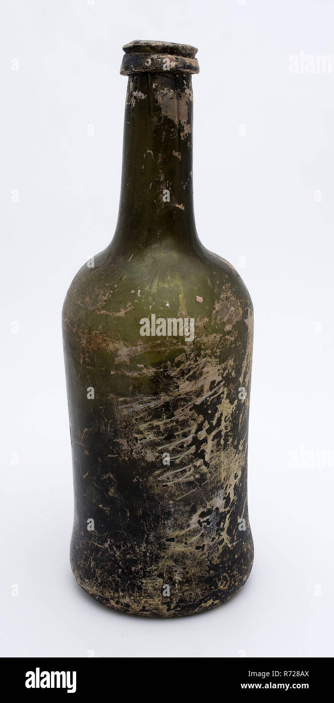Cylindrical wine bottle, wine bottle bottle holder soil find glass