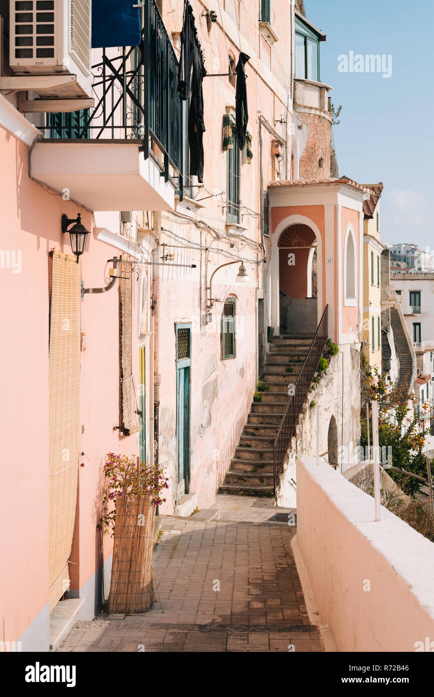 Pink Grotto Pink pastel house in Amalfi, Italy Stock Photo - Alamy