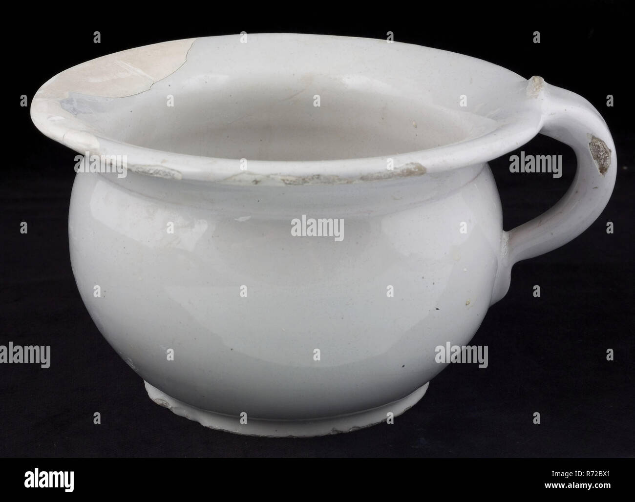 Pottery chamberpo hires stock photography and images Alamy