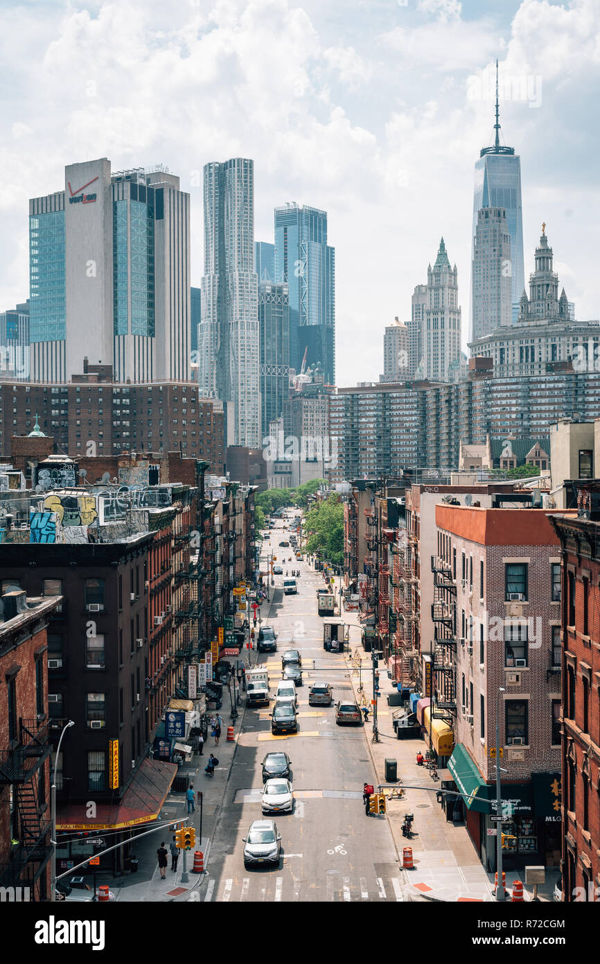Lower east side new york hi-res stock photography and images - Alamy