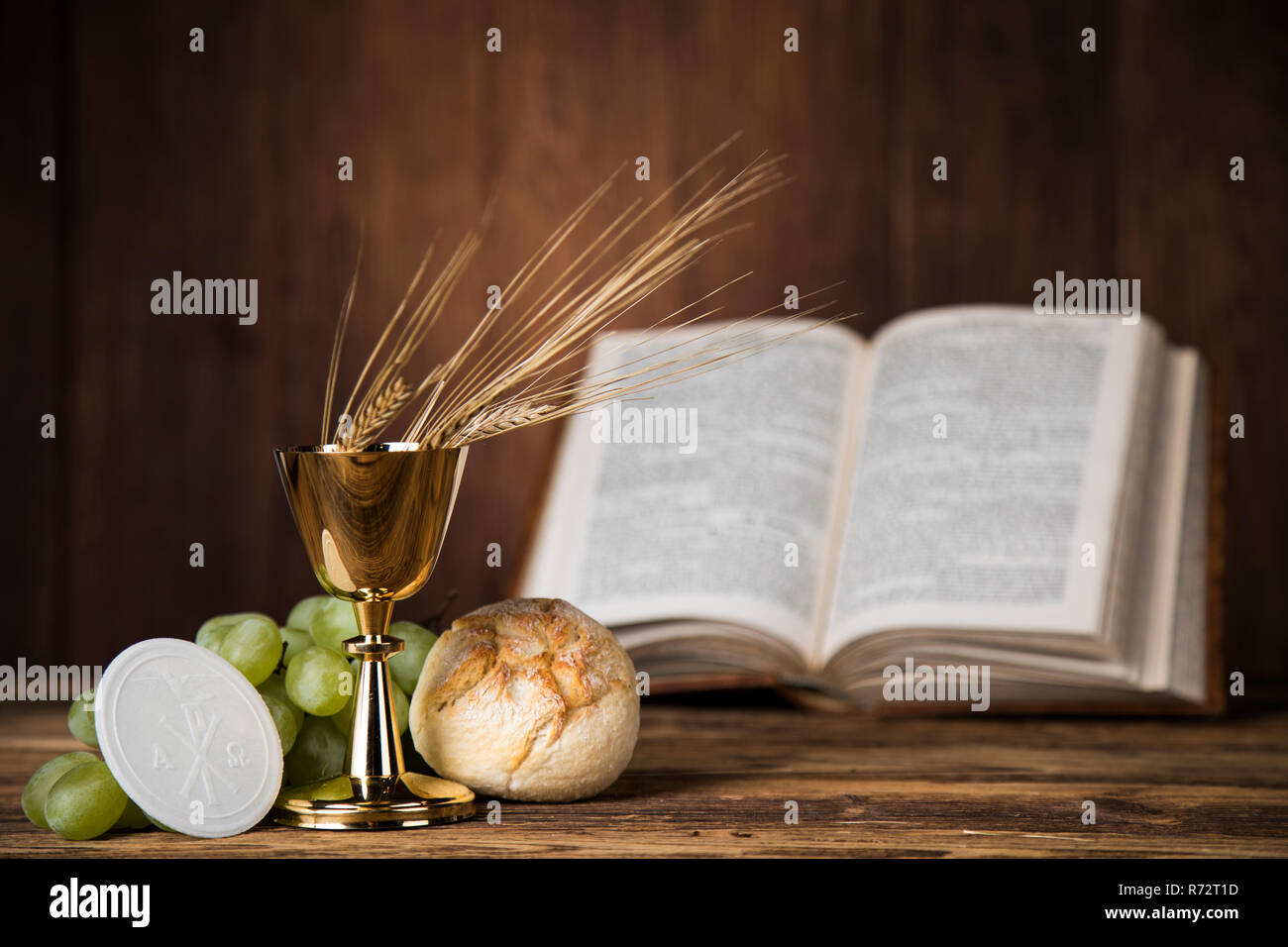 Sacrament of communion Stock Photo Alamy